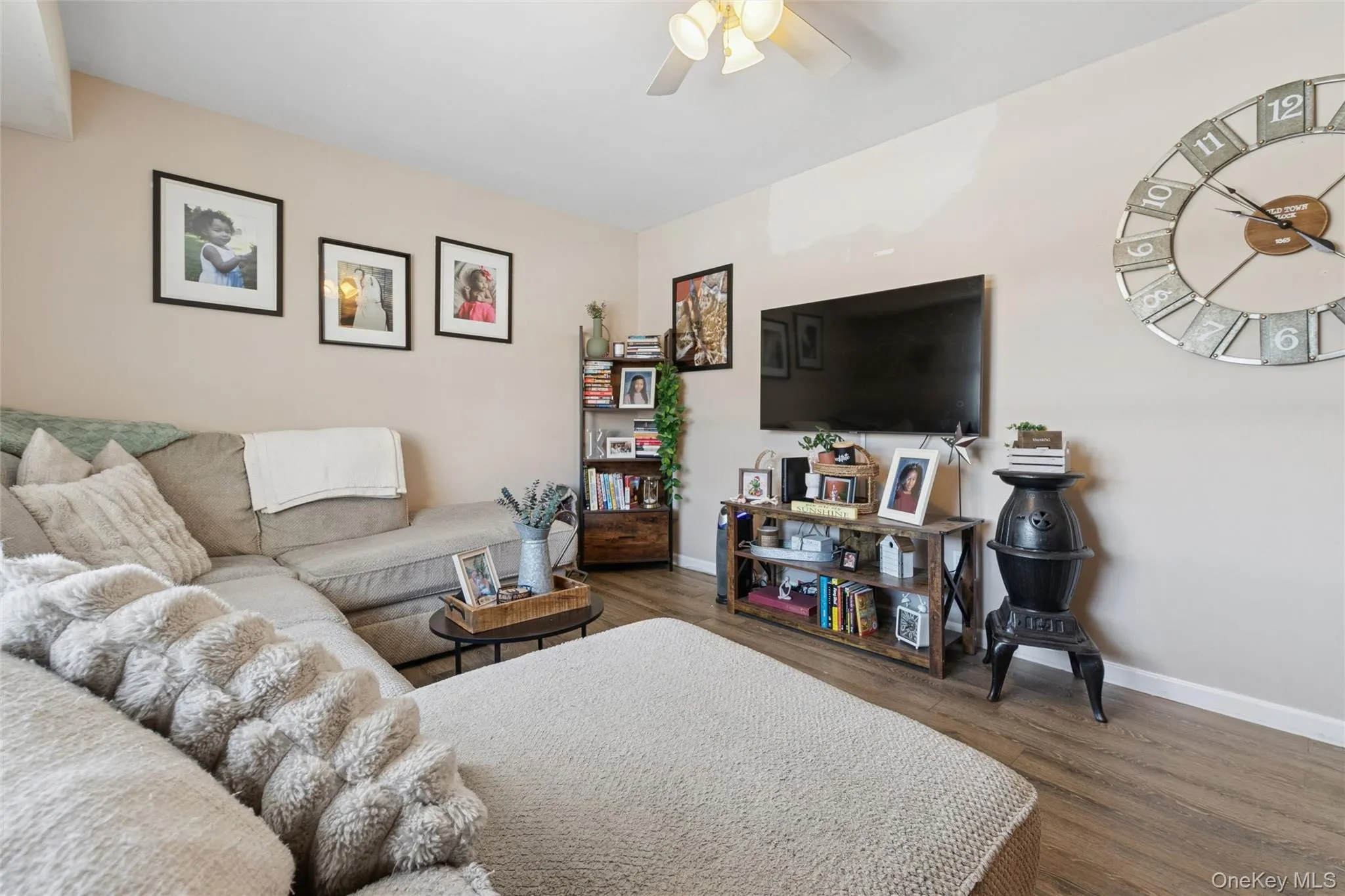 141 Pointe Circle N, Brookhaven, NY, 2 Bedrooms Bedrooms, 3 Rooms Rooms,1 BathroomBathrooms,Residential,For Rent,Pointe Circle N,0,1052807 141 Pointe Circle N, Brookhaven, NY, 2 Bedrooms Bedrooms, 3 Rooms Rooms,1 BathroomBathrooms,Residential,For Rent,Pointe Circle N,0,1052807