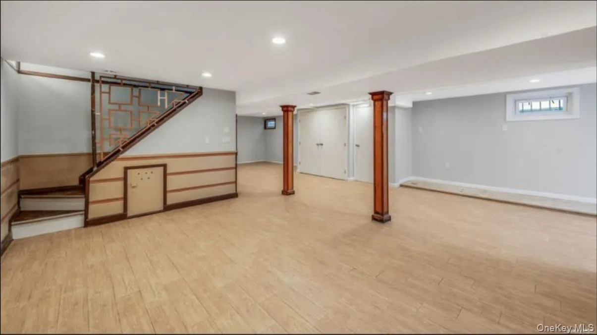 196 Westbury Boulevard, Hempstead, NY, 3 Bedrooms Bedrooms, 7 Rooms Rooms,1 BathroomBathrooms,Residential,For Rent,Westbury,0,1052815 196 Westbury Boulevard, Hempstead, NY, 3 Bedrooms Bedrooms, 7 Rooms Rooms,1 BathroomBathrooms,Residential,For Rent,Westbury,0,1052815