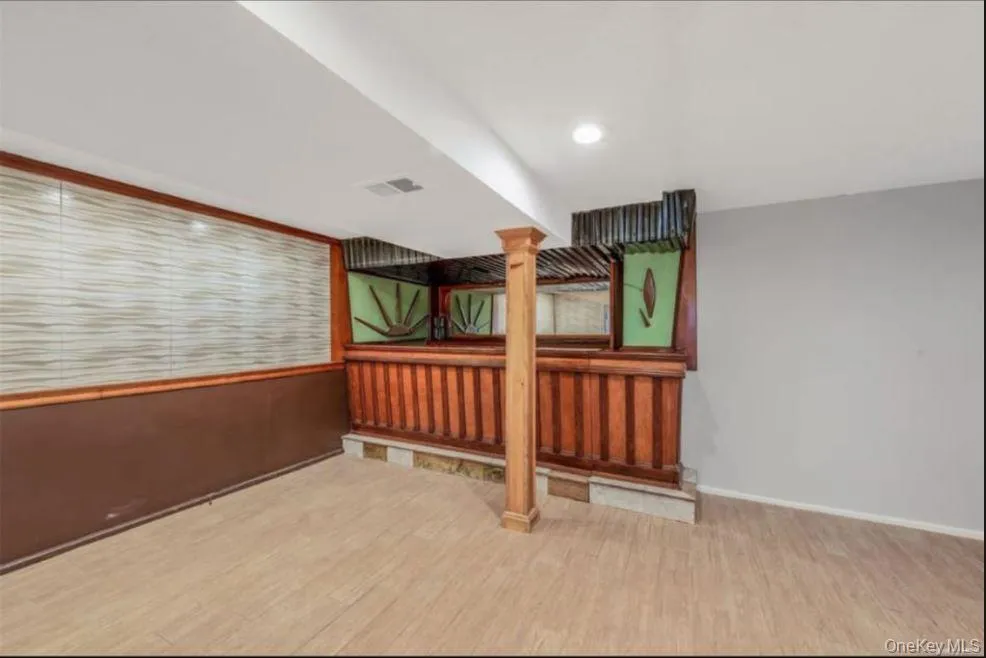 196 Westbury Boulevard, Hempstead, NY, 3 Bedrooms Bedrooms, 7 Rooms Rooms,1 BathroomBathrooms,Residential,For Rent,Westbury,0,1052815 196 Westbury Boulevard, Hempstead, NY, 3 Bedrooms Bedrooms, 7 Rooms Rooms,1 BathroomBathrooms,Residential,For Rent,Westbury,0,1052815