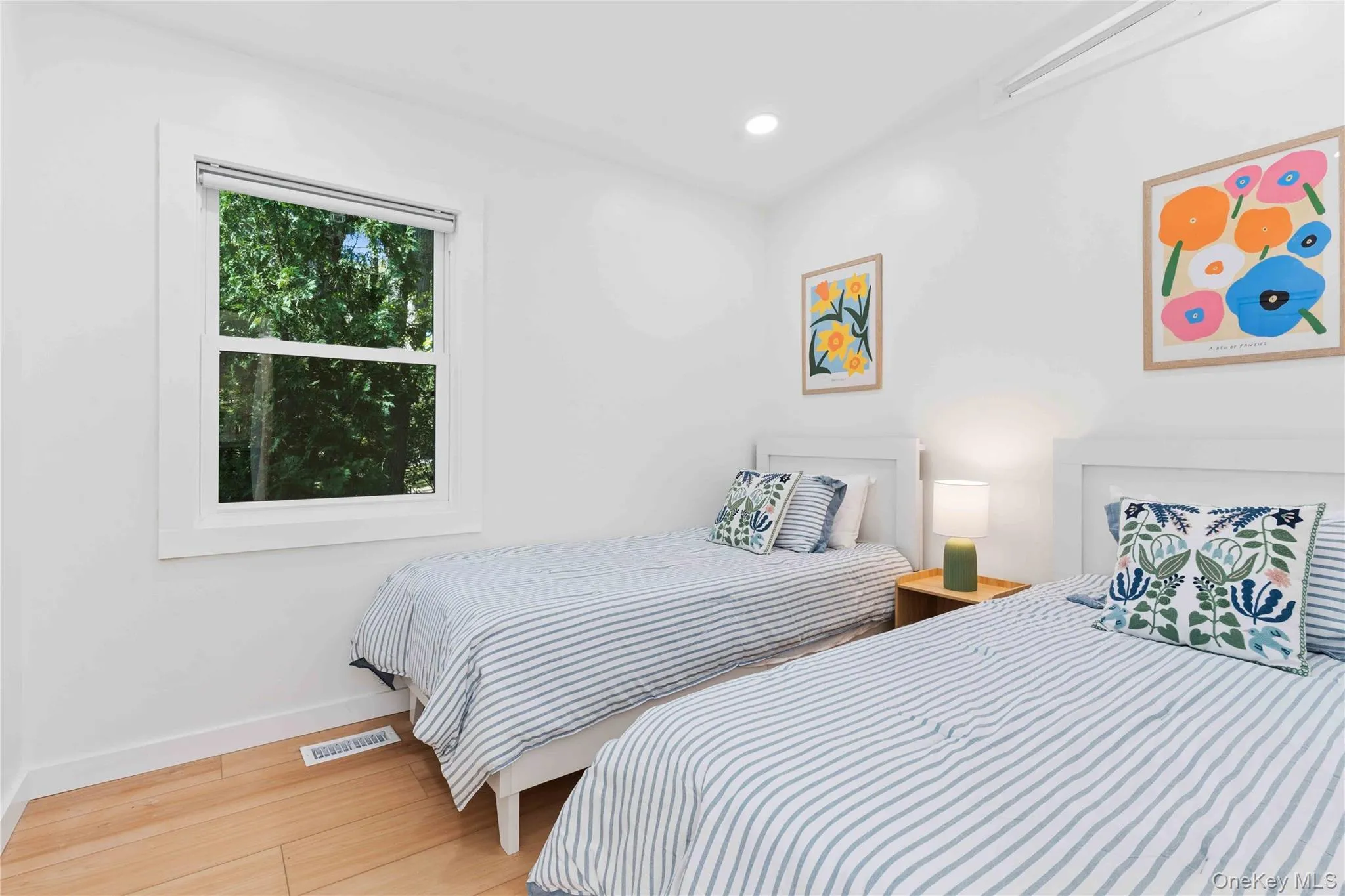 90 Little Fresh Pond Road, Southampton, NY, 4 Bedrooms Bedrooms, 10 Rooms Rooms,2 BathroomsBathrooms,Residential Lease,For Rent,Little Fresh Pond,0,1052820 90 Little Fresh Pond Road, Southampton, NY, 4 Bedrooms Bedrooms, 10 Rooms Rooms,2 BathroomsBathrooms,Residential Lease,For Rent,Little Fresh Pond,0,1052820