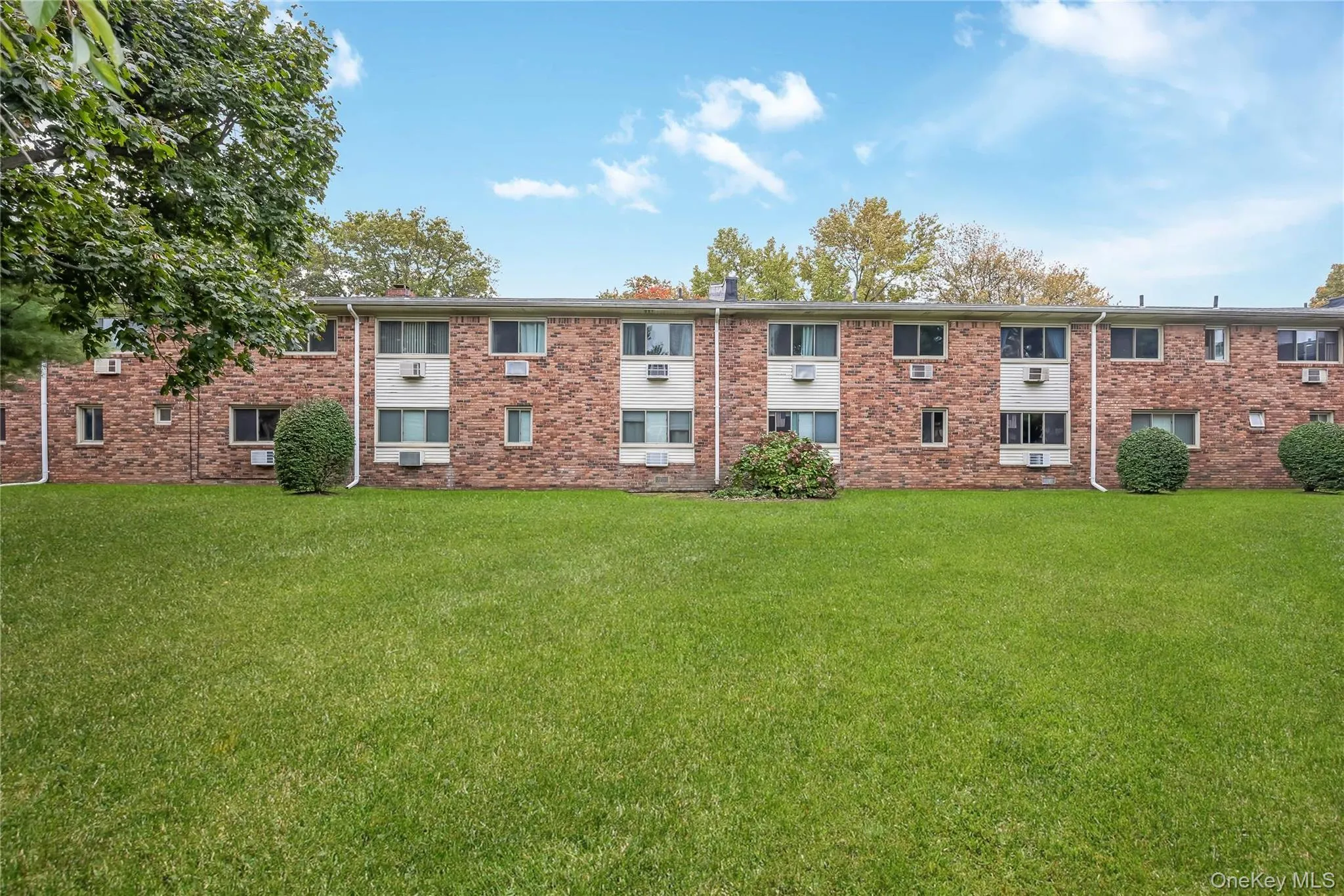 2449 Union Blvd, Islip, NY, 1 Bedroom Bedrooms, 4 Rooms Rooms,1 BathroomBathrooms,Residential,For Rent,Union Blvd,0,1052821 2449 Union Blvd, Islip, NY, 1 Bedroom Bedrooms, 4 Rooms Rooms,1 BathroomBathrooms,Residential,For Rent,Union Blvd,0,1052821