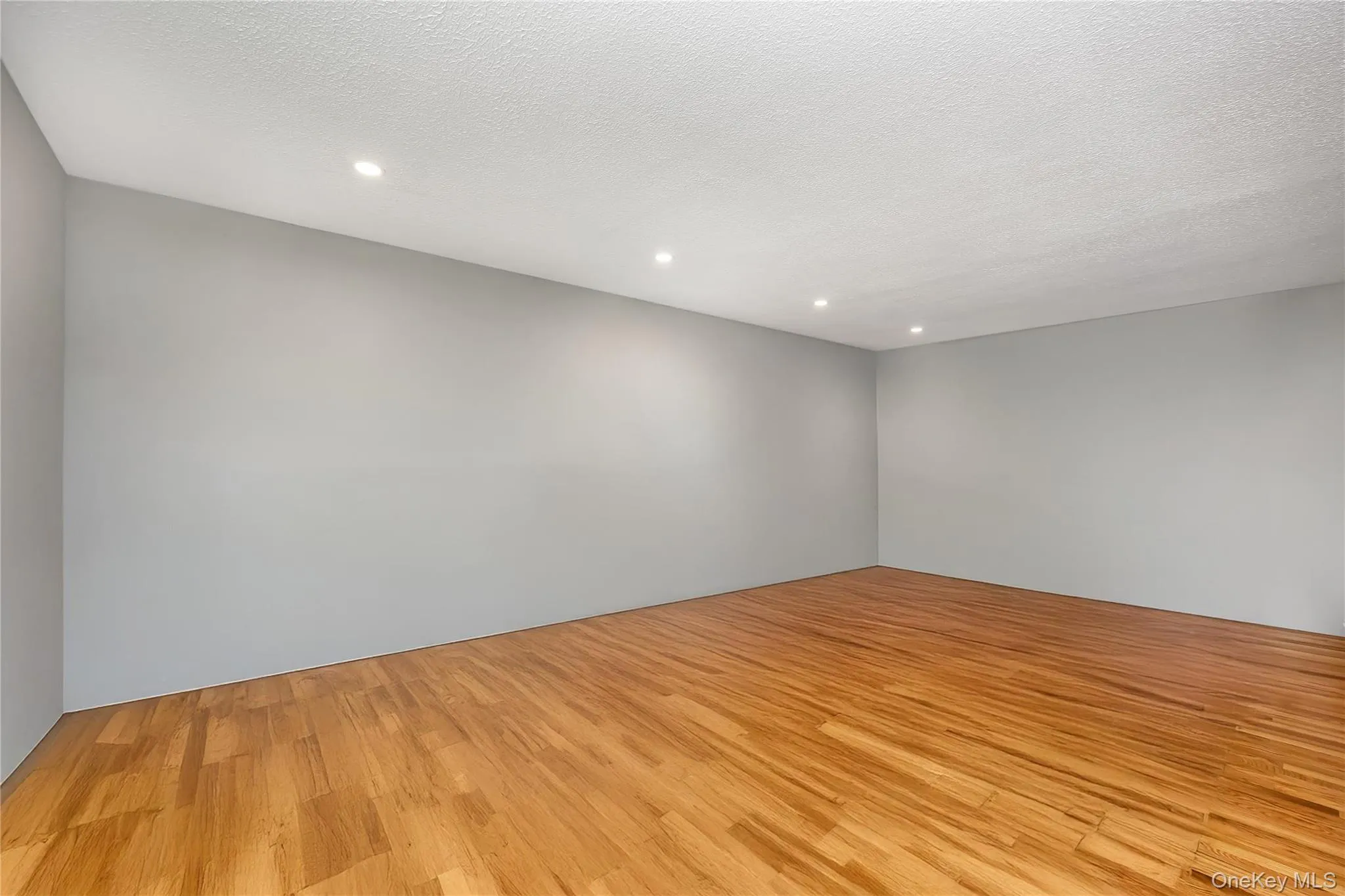 2449 Union Blvd, Islip, NY, 1 Bedroom Bedrooms, 4 Rooms Rooms,1 BathroomBathrooms,Residential,For Rent,Union Blvd,0,1052821 2449 Union Blvd, Islip, NY, 1 Bedroom Bedrooms, 4 Rooms Rooms,1 BathroomBathrooms,Residential,For Rent,Union Blvd,0,1052821