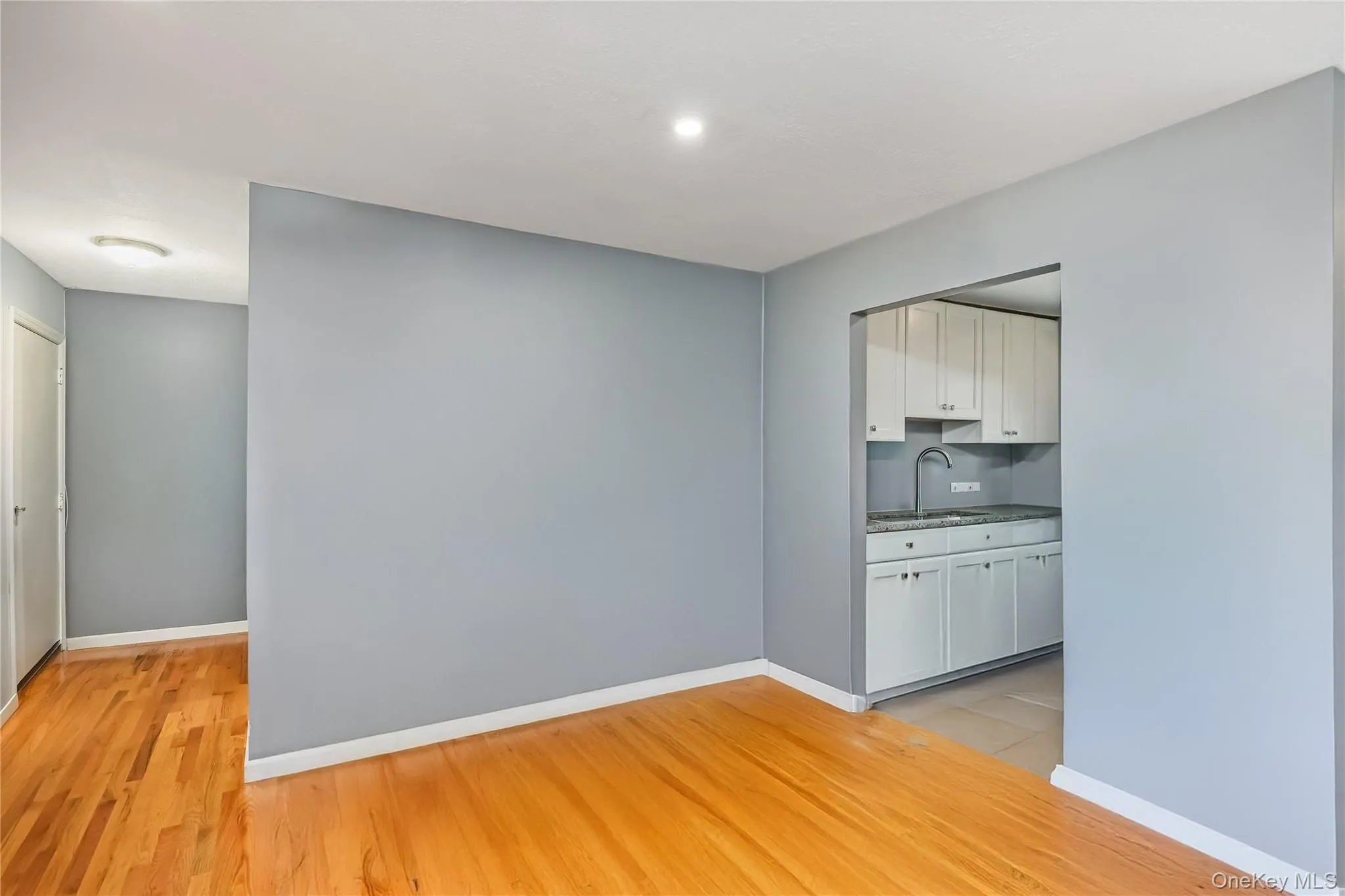 2449 Union Blvd, Islip, NY, 1 Bedroom Bedrooms, 4 Rooms Rooms,1 BathroomBathrooms,Residential,For Rent,Union Blvd,0,1052821 2449 Union Blvd, Islip, NY, 1 Bedroom Bedrooms, 4 Rooms Rooms,1 BathroomBathrooms,Residential,For Rent,Union Blvd,0,1052821