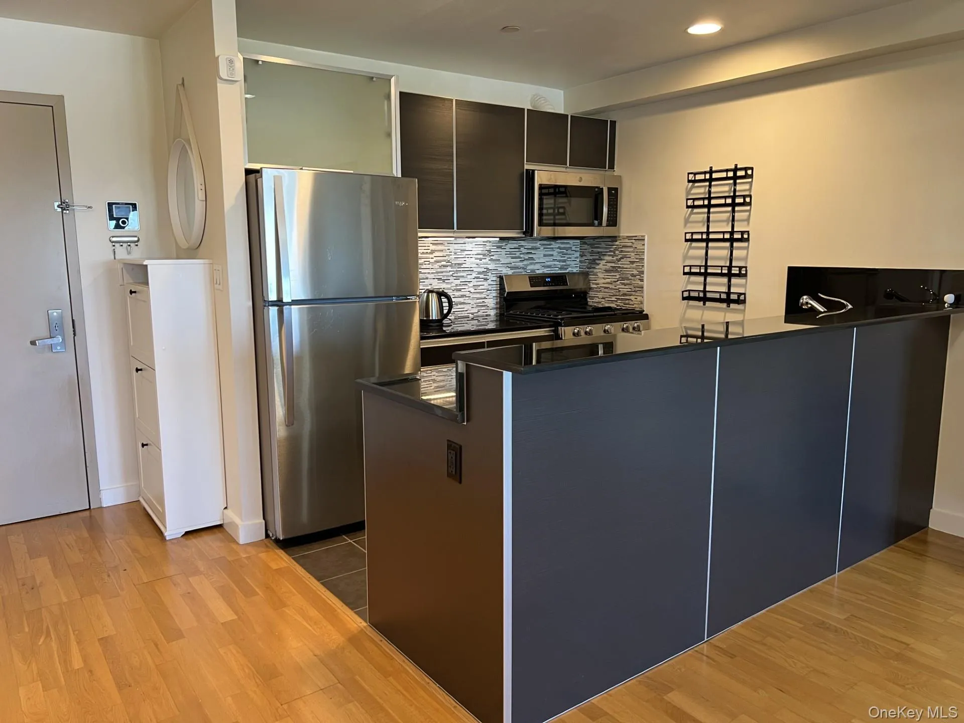 143-20 Hoover Avenue, New York, NY, 2 Bedrooms Bedrooms, 5 Rooms Rooms,1 BathroomBathrooms,Residential Lease,For Rent,Hoover,0,1052827 143-20 Hoover Avenue, New York, NY, 2 Bedrooms Bedrooms, 5 Rooms Rooms,1 BathroomBathrooms,Residential Lease,For Rent,Hoover,0,1052827