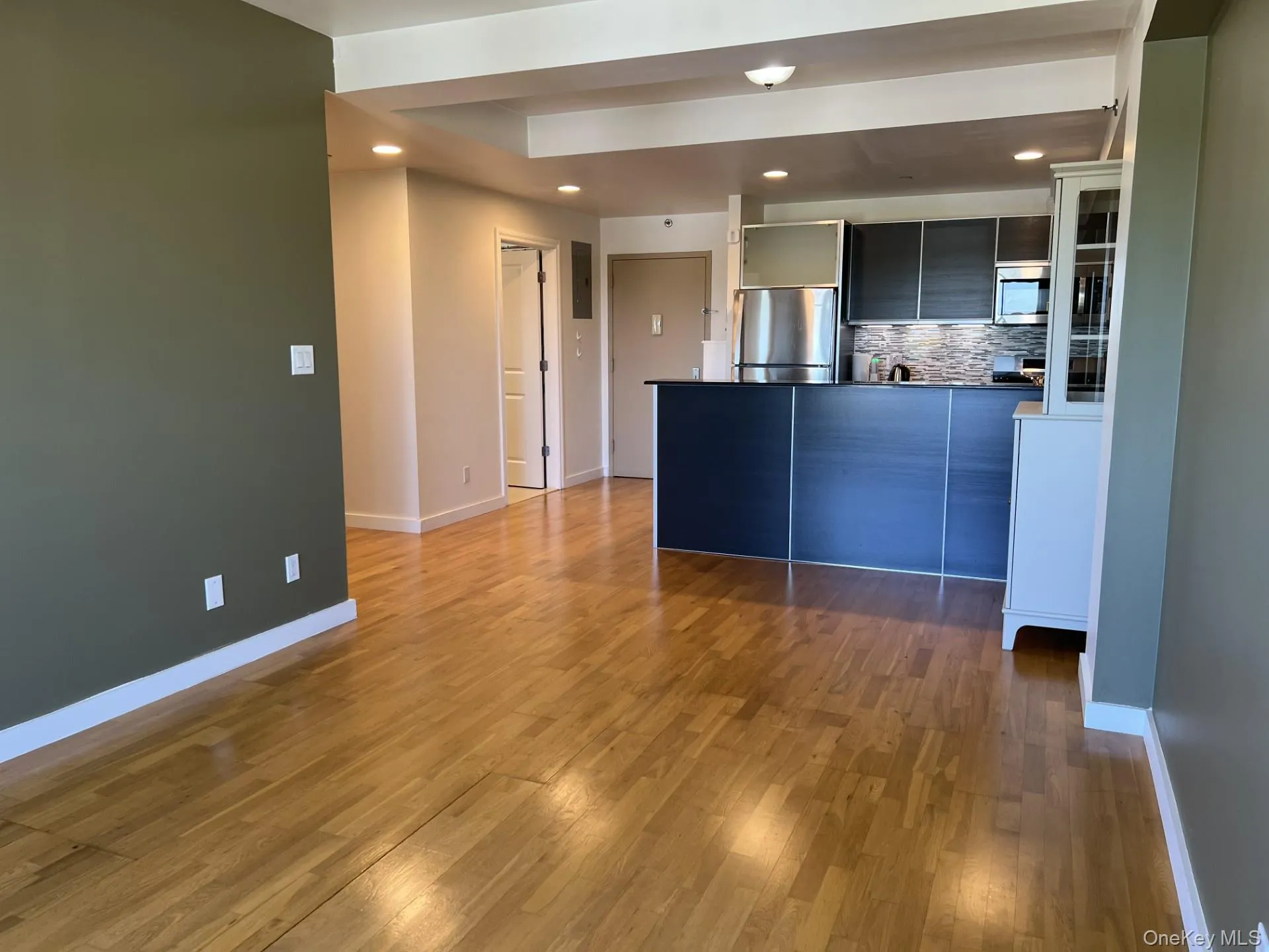 143-20 Hoover Avenue, New York, NY, 2 Bedrooms Bedrooms, 5 Rooms Rooms,1 BathroomBathrooms,Residential Lease,For Rent,Hoover,0,1052827 143-20 Hoover Avenue, New York, NY, 2 Bedrooms Bedrooms, 5 Rooms Rooms,1 BathroomBathrooms,Residential Lease,For Rent,Hoover,0,1052827