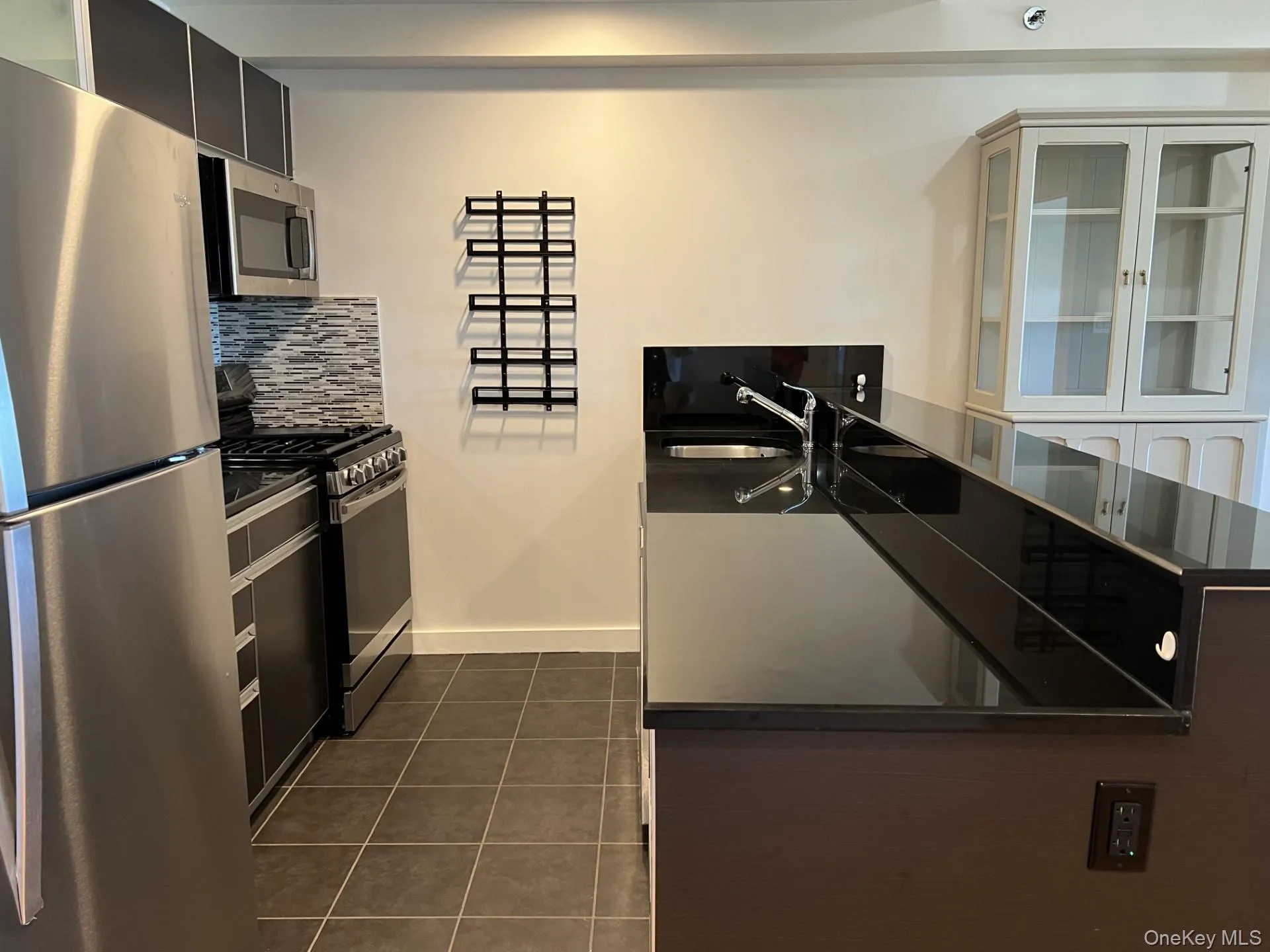 143-20 Hoover Avenue, New York, NY, 2 Bedrooms Bedrooms, 5 Rooms Rooms,1 BathroomBathrooms,Residential Lease,For Rent,Hoover,0,1052827 143-20 Hoover Avenue, New York, NY, 2 Bedrooms Bedrooms, 5 Rooms Rooms,1 BathroomBathrooms,Residential Lease,For Rent,Hoover,0,1052827