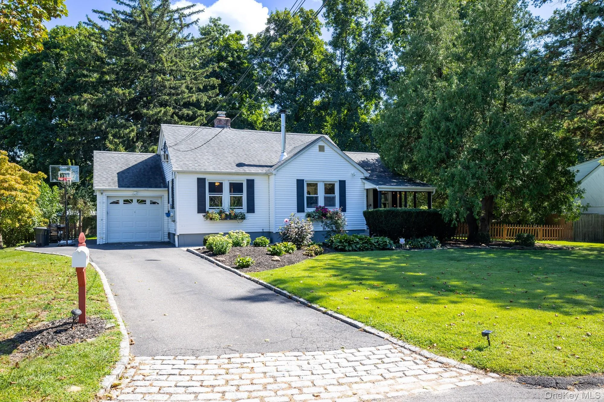 12 Ingersoll Street, Huntington, NY, 3 Bedrooms Bedrooms, 7 Rooms Rooms,1 BathroomBathrooms,Residential,For Rent,Ingersoll,0,1052831 12 Ingersoll Street, Huntington, NY, 3 Bedrooms Bedrooms, 7 Rooms Rooms,1 BathroomBathrooms,Residential,For Rent,Ingersoll,0,1052831