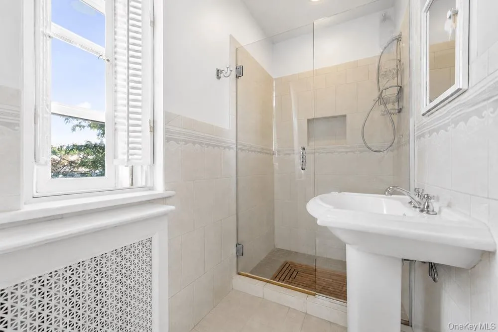 21 Mount Joy Place, New Rochelle, NY, 5 Bedrooms Bedrooms, 8 Rooms Rooms,2 BathroomsBathrooms,Residential,For Rent,Mount Joy,0,1052832 21 Mount Joy Place, New Rochelle, NY, 5 Bedrooms Bedrooms, 8 Rooms Rooms,2 BathroomsBathrooms,Residential,For Rent,Mount Joy,0,1052832