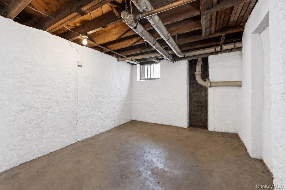 21 Mount Joy Place, New Rochelle, NY, 5 Bedrooms Bedrooms, 8 Rooms Rooms,2 BathroomsBathrooms,Residential,For Rent,Mount Joy,0,1052832 21 Mount Joy Place, New Rochelle, NY, 5 Bedrooms Bedrooms, 8 Rooms Rooms,2 BathroomsBathrooms,Residential,For Rent,Mount Joy,0,1052832