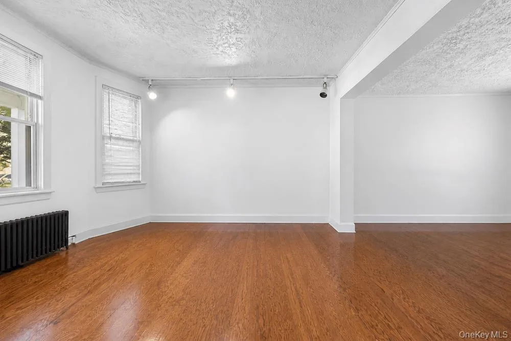 21 Mount Joy Place, New Rochelle, NY, 5 Bedrooms Bedrooms, 8 Rooms Rooms,2 BathroomsBathrooms,Residential,For Rent,Mount Joy,0,1052832 21 Mount Joy Place, New Rochelle, NY, 5 Bedrooms Bedrooms, 8 Rooms Rooms,2 BathroomsBathrooms,Residential,For Rent,Mount Joy,0,1052832