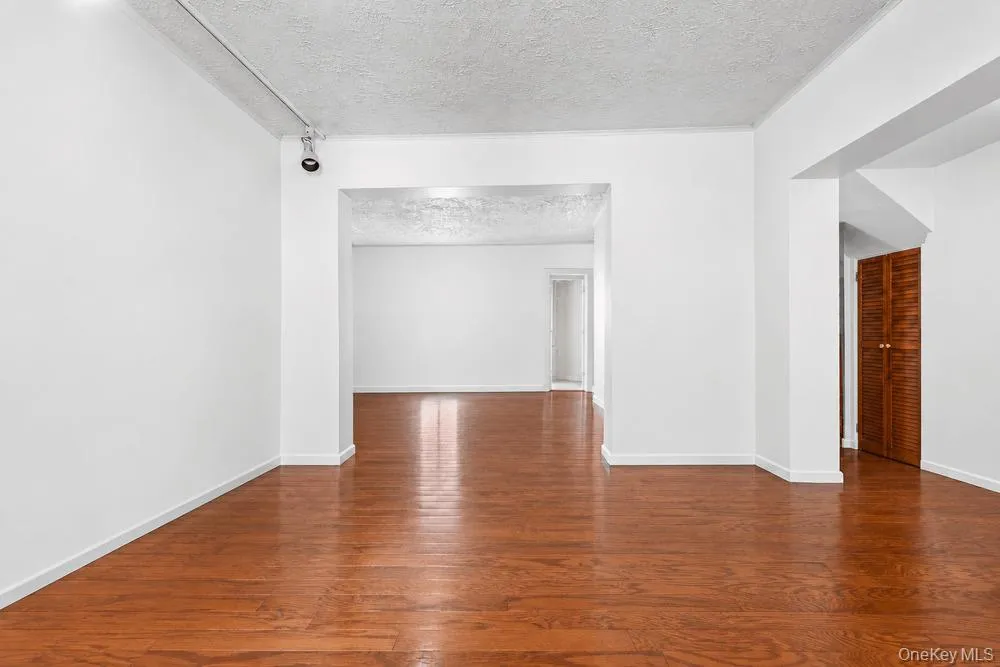 21 Mount Joy Place, New Rochelle, NY, 5 Bedrooms Bedrooms, 8 Rooms Rooms,2 BathroomsBathrooms,Residential,For Rent,Mount Joy,0,1052832 21 Mount Joy Place, New Rochelle, NY, 5 Bedrooms Bedrooms, 8 Rooms Rooms,2 BathroomsBathrooms,Residential,For Rent,Mount Joy,0,1052832