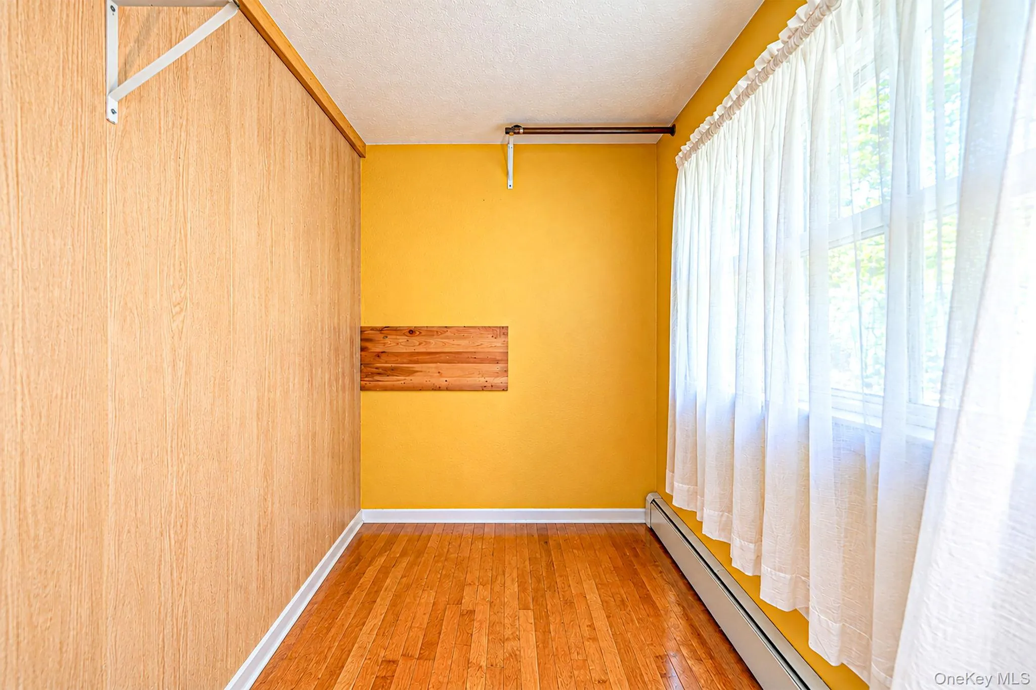 115 Huntington Crossway, Southampton, NY, 3 Bedrooms Bedrooms, 5 Rooms Rooms,2 BathroomsBathrooms,Residential,For Rent,Huntington Crossway,0,1052856 115 Huntington Crossway, Southampton, NY, 3 Bedrooms Bedrooms, 5 Rooms Rooms,2 BathroomsBathrooms,Residential,For Rent,Huntington Crossway,0,1052856