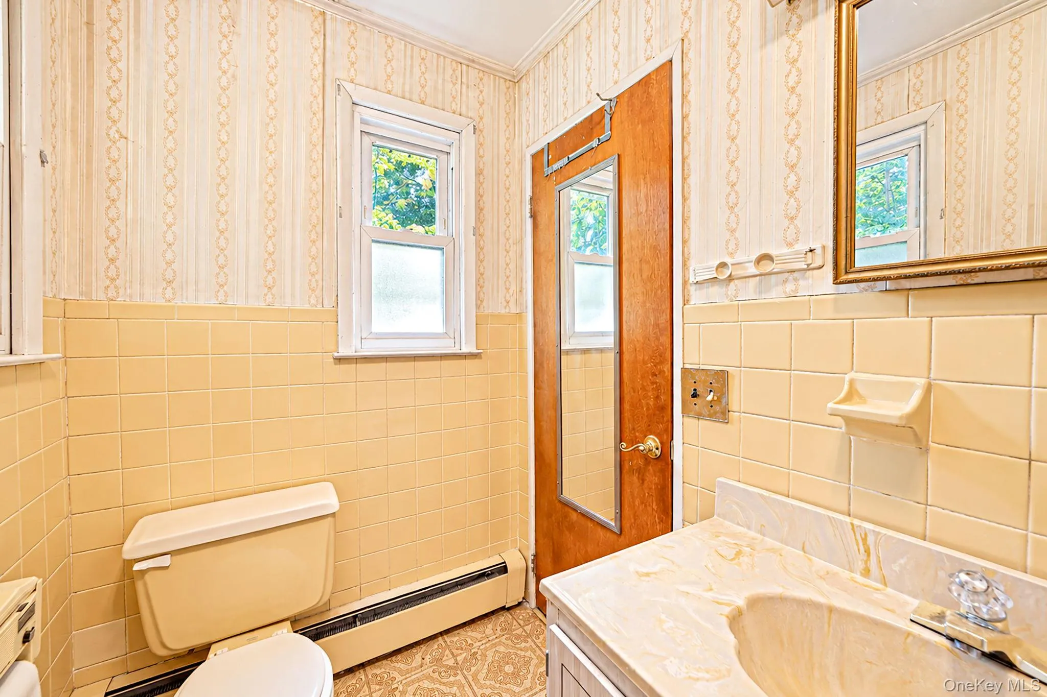 115 Huntington Crossway, Southampton, NY, 3 Bedrooms Bedrooms, 5 Rooms Rooms,2 BathroomsBathrooms,Residential,For Rent,Huntington Crossway,0,1052856 115 Huntington Crossway, Southampton, NY, 3 Bedrooms Bedrooms, 5 Rooms Rooms,2 BathroomsBathrooms,Residential,For Rent,Huntington Crossway,0,1052856