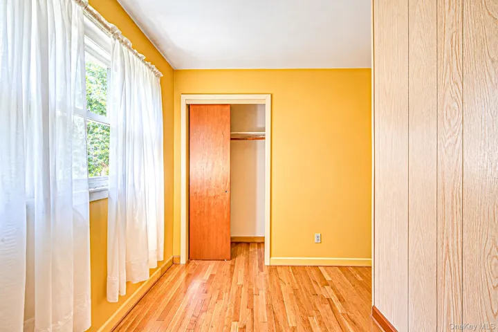 115 Huntington Crossway, Southampton, New York 11932