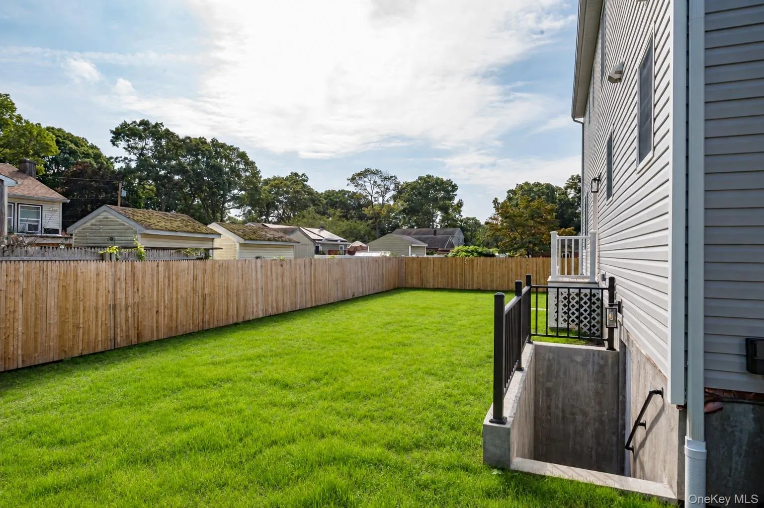 71 Stuyvesant Avenue, Brookhaven, NY, 4 Bedrooms Bedrooms, 8 Rooms Rooms,2 BathroomsBathrooms,Residential,For Rent,Stuyvesant,0,1052859 71 Stuyvesant Avenue, Brookhaven, NY, 4 Bedrooms Bedrooms, 8 Rooms Rooms,2 BathroomsBathrooms,Residential,For Rent,Stuyvesant,0,1052859