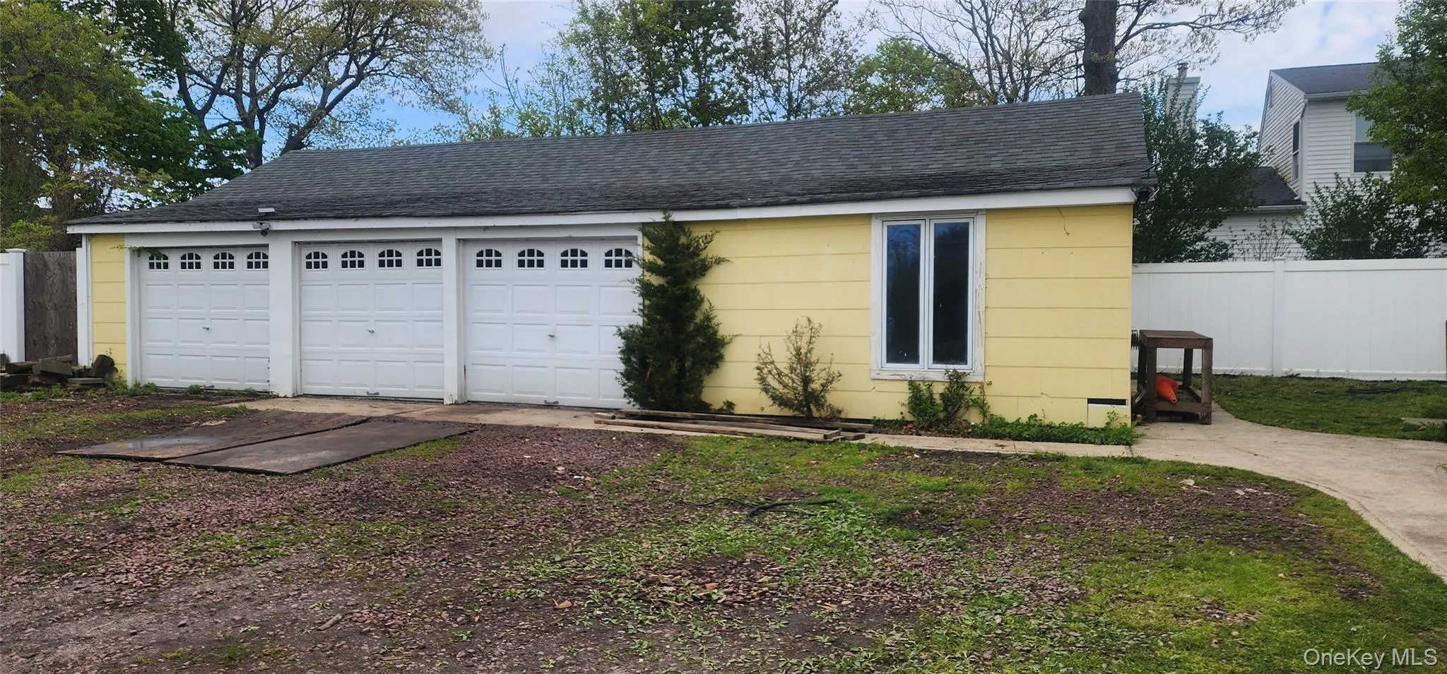 9 Babylon Road, Brookhaven, NY, 4 Bedrooms Bedrooms, 6 Rooms Rooms,1 BathroomBathrooms,Residential,For Rent,Babylon,0,1052866 9 Babylon Road, Brookhaven, NY, 4 Bedrooms Bedrooms, 6 Rooms Rooms,1 BathroomBathrooms,Residential,For Rent,Babylon,0,1052866