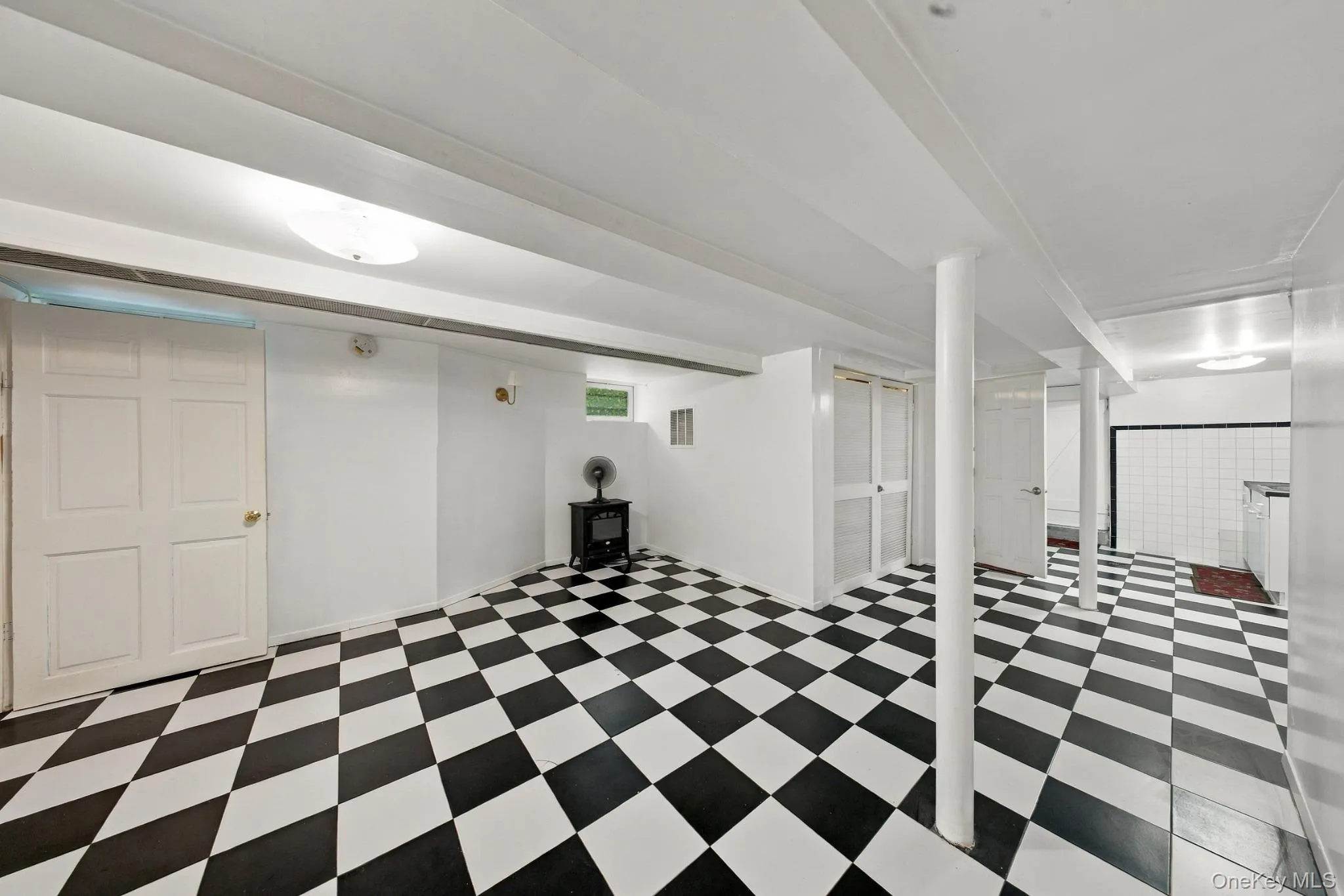 8401 104th Street, New York, NY, 3 Bedrooms Bedrooms, 7 Rooms Rooms,3 BathroomsBathrooms,Residential,For Rent,104th,0,1052869 8401 104th Street, New York, NY, 3 Bedrooms Bedrooms, 7 Rooms Rooms,3 BathroomsBathrooms,Residential,For Rent,104th,0,1052869