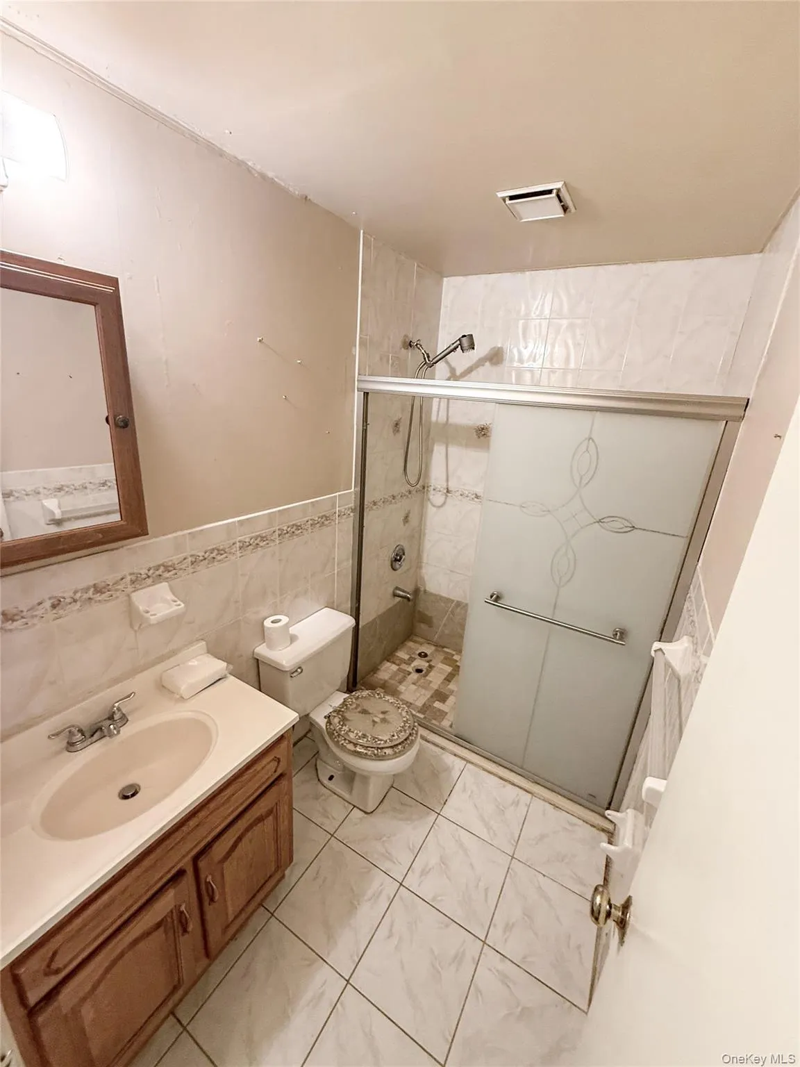 702 Saint Anns Avenue, New York, NY, 3 Bedrooms Bedrooms, 5 Rooms Rooms,1 BathroomBathrooms,Residential,For Rent,Saint Anns,0,1052874 702 Saint Anns Avenue, New York, NY, 3 Bedrooms Bedrooms, 5 Rooms Rooms,1 BathroomBathrooms,Residential,For Rent,Saint Anns,0,1052874