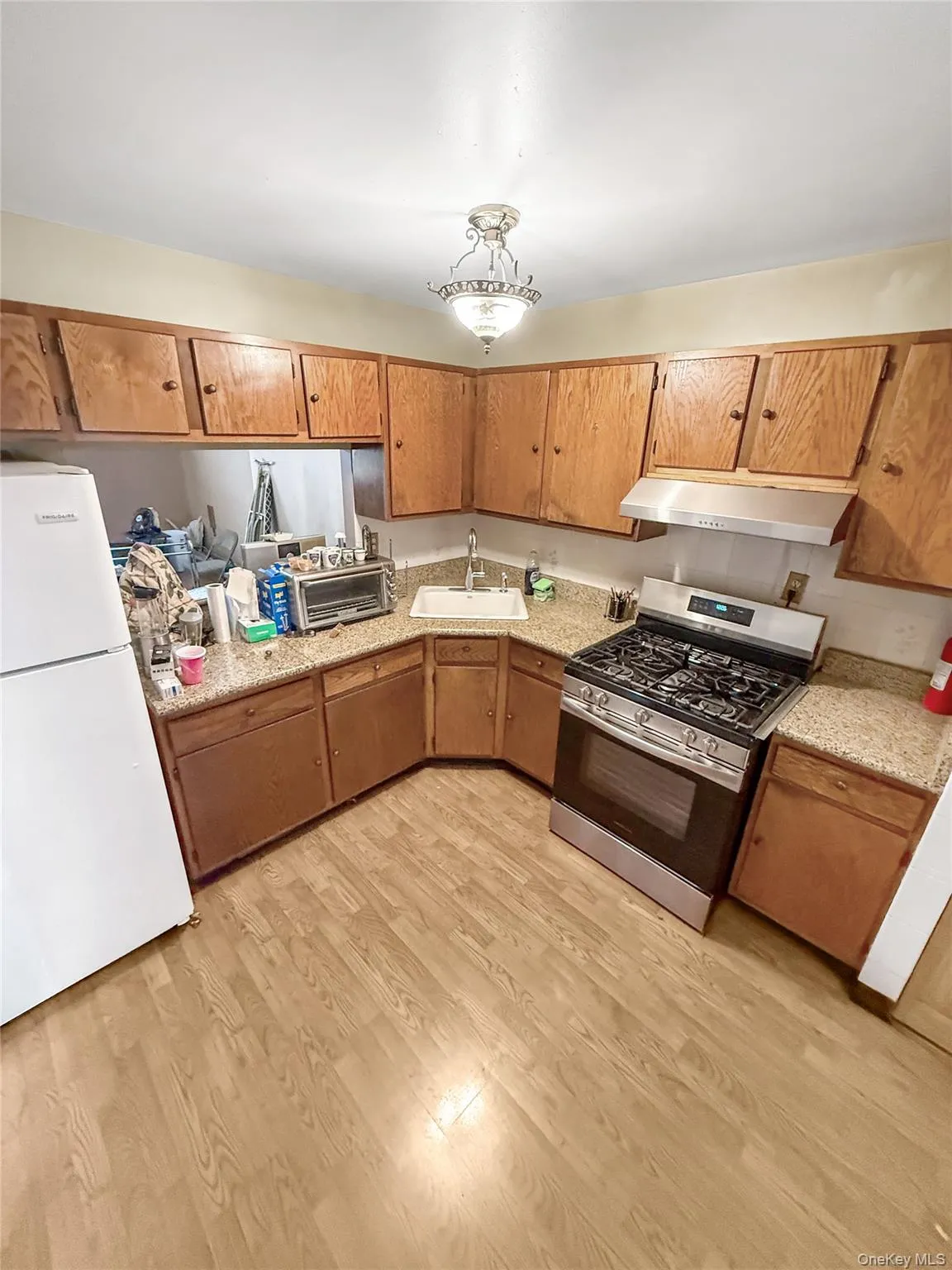 702 Saint Anns Avenue, New York, NY, 3 Bedrooms Bedrooms, 5 Rooms Rooms,1 BathroomBathrooms,Residential,For Rent,Saint Anns,0,1052874 702 Saint Anns Avenue, New York, NY, 3 Bedrooms Bedrooms, 5 Rooms Rooms,1 BathroomBathrooms,Residential,For Rent,Saint Anns,0,1052874