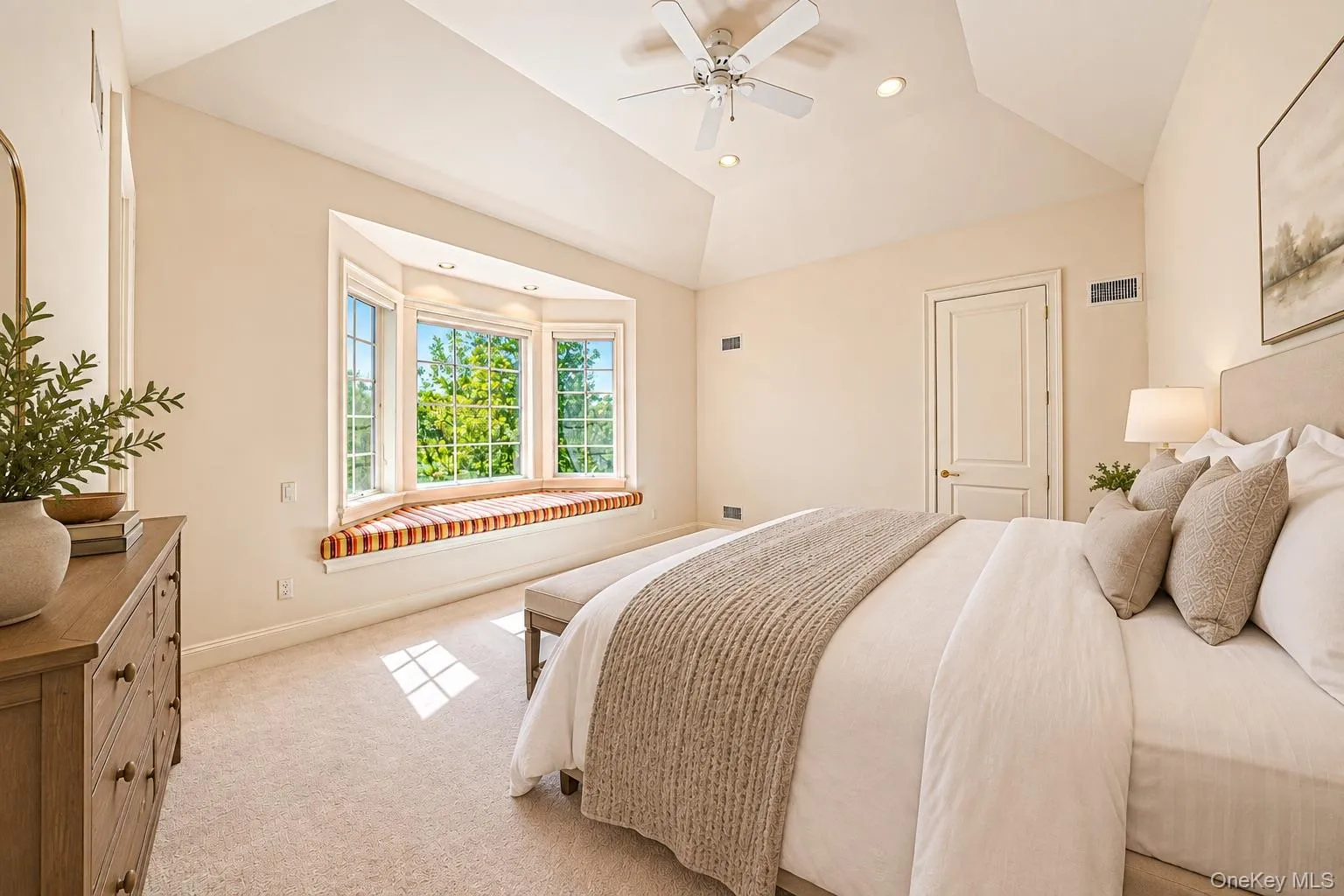 19 Cobblestone Court, Huntington, NY, 5 Bedrooms Bedrooms, 13 Rooms Rooms,5 BathroomsBathrooms,Residential,For Rent,Cobblestone,0,1052877 19 Cobblestone Court, Huntington, NY, 5 Bedrooms Bedrooms, 13 Rooms Rooms,5 BathroomsBathrooms,Residential,For Rent,Cobblestone,0,1052877