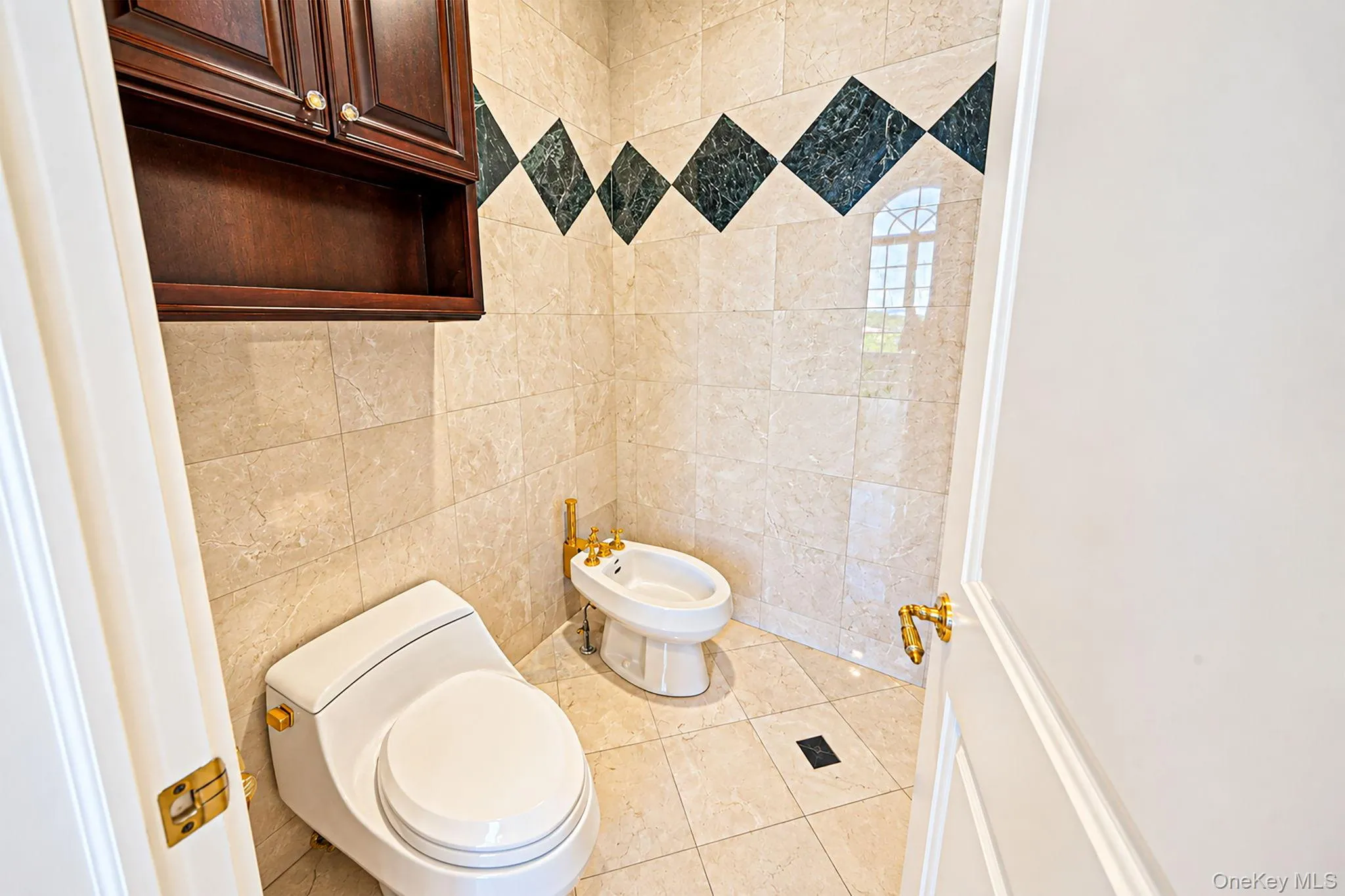 19 Cobblestone Court, Huntington, NY, 5 Bedrooms Bedrooms, 13 Rooms Rooms,5 BathroomsBathrooms,Residential,For Rent,Cobblestone,0,1052877 19 Cobblestone Court, Huntington, NY, 5 Bedrooms Bedrooms, 13 Rooms Rooms,5 BathroomsBathrooms,Residential,For Rent,Cobblestone,0,1052877