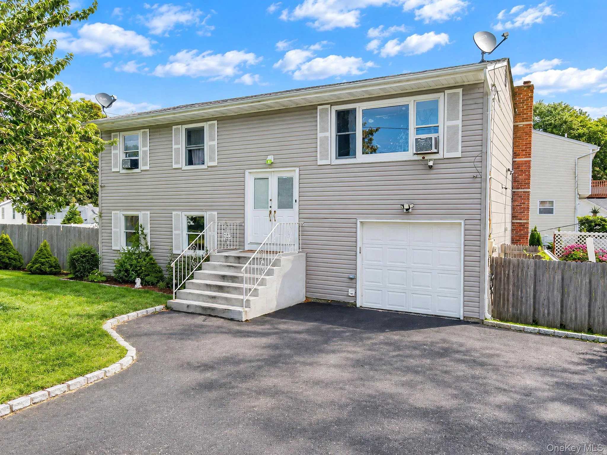 83 Pine Tree Drive, Brookhaven, NY, 5 Bedrooms Bedrooms, 10 Rooms Rooms,2 BathroomsBathrooms,Residential,For Rent,Pine Tree,0,1052879 83 Pine Tree Drive, Brookhaven, NY, 5 Bedrooms Bedrooms, 10 Rooms Rooms,2 BathroomsBathrooms,Residential,For Rent,Pine Tree,0,1052879