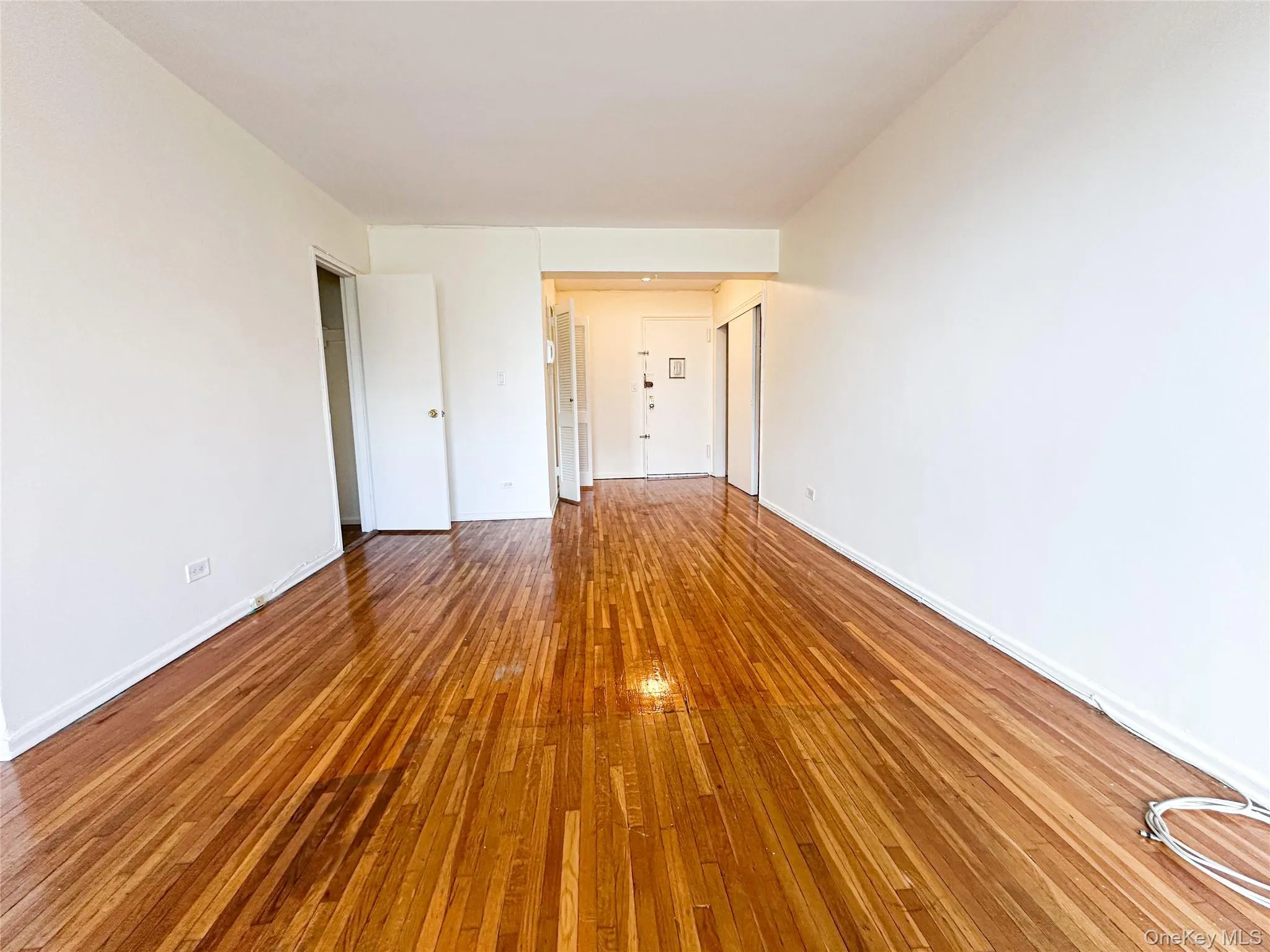 10025 Queens Boulevard, New York, NY, 2 Rooms Rooms,1 BathroomBathrooms,Residential,For Rent,Queens,0,1052884 10025 Queens Boulevard, New York, NY, 2 Rooms Rooms,1 BathroomBathrooms,Residential,For Rent,Queens,0,1052884