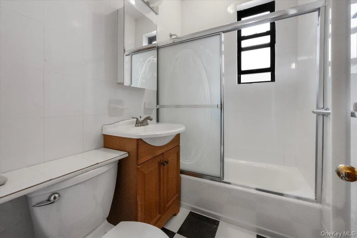 4333 48th Street, New York, NY, 1 Bedroom Bedrooms, 2 Rooms Rooms,1 BathroomBathrooms,Residential,For Rent,48th,0,1052889 4333 48th Street, New York, NY, 1 Bedroom Bedrooms, 2 Rooms Rooms,1 BathroomBathrooms,Residential,For Rent,48th,0,1052889