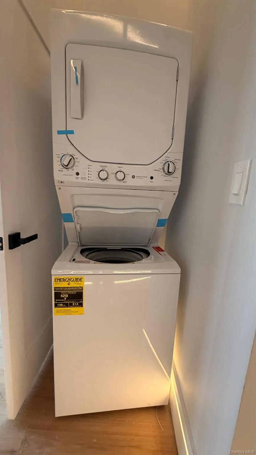 11940 195th Street, New York, NY, 4 Bedrooms Bedrooms, 5 Rooms Rooms,2 BathroomsBathrooms,Residential Lease,For Rent,195th,0,1052898 11940 195th Street, New York, NY, 4 Bedrooms Bedrooms, 5 Rooms Rooms,2 BathroomsBathrooms,Residential Lease,For Rent,195th,0,1052898