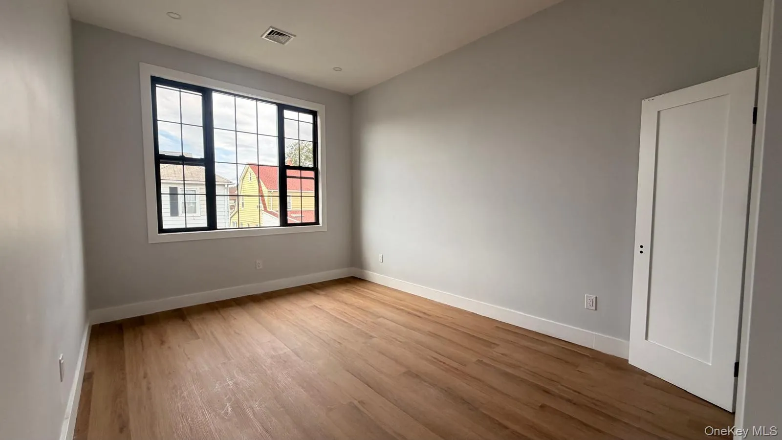 11940 195th Street, New York, NY, 4 Bedrooms Bedrooms, 5 Rooms Rooms,2 BathroomsBathrooms,Residential Lease,For Rent,195th,0,1052898 11940 195th Street, New York, NY, 4 Bedrooms Bedrooms, 5 Rooms Rooms,2 BathroomsBathrooms,Residential Lease,For Rent,195th,0,1052898