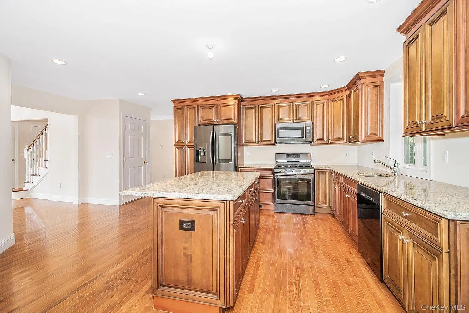 18 Via Trenta Court, Yonkers, NY, 4 Bedrooms Bedrooms, 10 Rooms Rooms,2 BathroomsBathrooms,Residential Lease,For Rent,Via Trenta,0,1052899 18 Via Trenta Court, Yonkers, NY, 4 Bedrooms Bedrooms, 10 Rooms Rooms,2 BathroomsBathrooms,Residential Lease,For Rent,Via Trenta,0,1052899