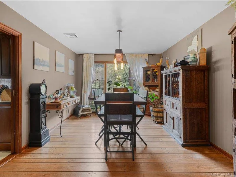 122 Cherry Hill Road, Carmel, NY, 5 Bedrooms Bedrooms, 9 Rooms Rooms,4 BathroomsBathrooms,Residential,For Rent,Cherry Hill,0,1052900 122 Cherry Hill Road, Carmel, NY, 5 Bedrooms Bedrooms, 9 Rooms Rooms,4 BathroomsBathrooms,Residential,For Rent,Cherry Hill,0,1052900