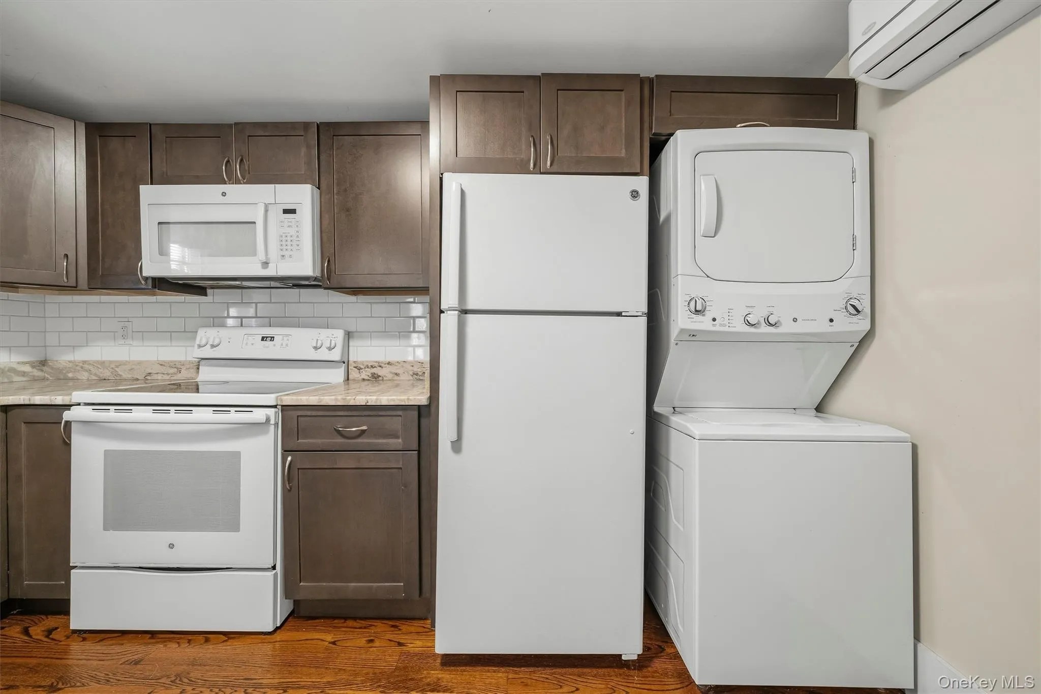 83 Mountain Avenue, Highlands, NY, 2 Bedrooms Bedrooms, 6 Rooms Rooms,1 BathroomBathrooms,Residential Lease,For Rent,Mountain,0,1052902 83 Mountain Avenue, Highlands, NY, 2 Bedrooms Bedrooms, 6 Rooms Rooms,1 BathroomBathrooms,Residential Lease,For Rent,Mountain,0,1052902