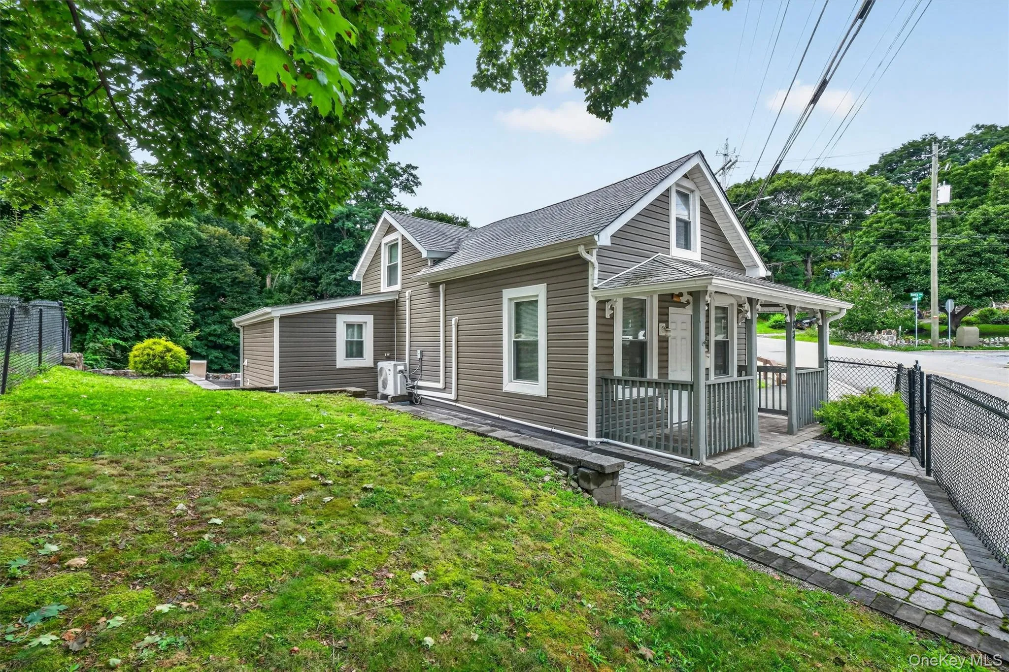 83 Mountain Avenue, Highlands, NY, 2 Bedrooms Bedrooms, 6 Rooms Rooms,1 BathroomBathrooms,Residential Lease,For Rent,Mountain,0,1052902 83 Mountain Avenue, Highlands, NY, 2 Bedrooms Bedrooms, 6 Rooms Rooms,1 BathroomBathrooms,Residential Lease,For Rent,Mountain,0,1052902