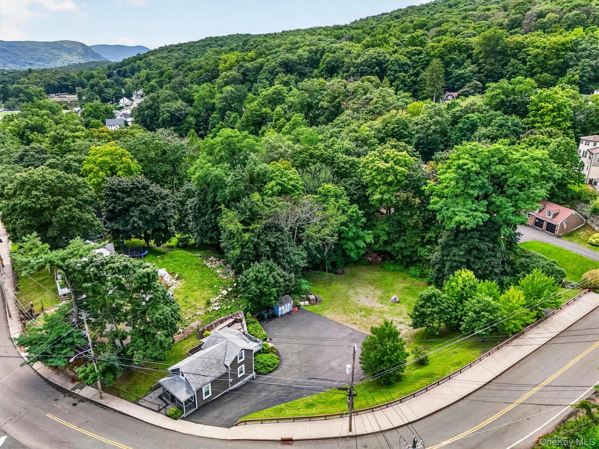 83 Mountain Avenue, Highlands, NY, 2 Bedrooms Bedrooms, 6 Rooms Rooms,1 BathroomBathrooms,Residential Lease,For Rent,Mountain,0,1052902 83 Mountain Avenue, Highlands, NY, 2 Bedrooms Bedrooms, 6 Rooms Rooms,1 BathroomBathrooms,Residential Lease,For Rent,Mountain,0,1052902