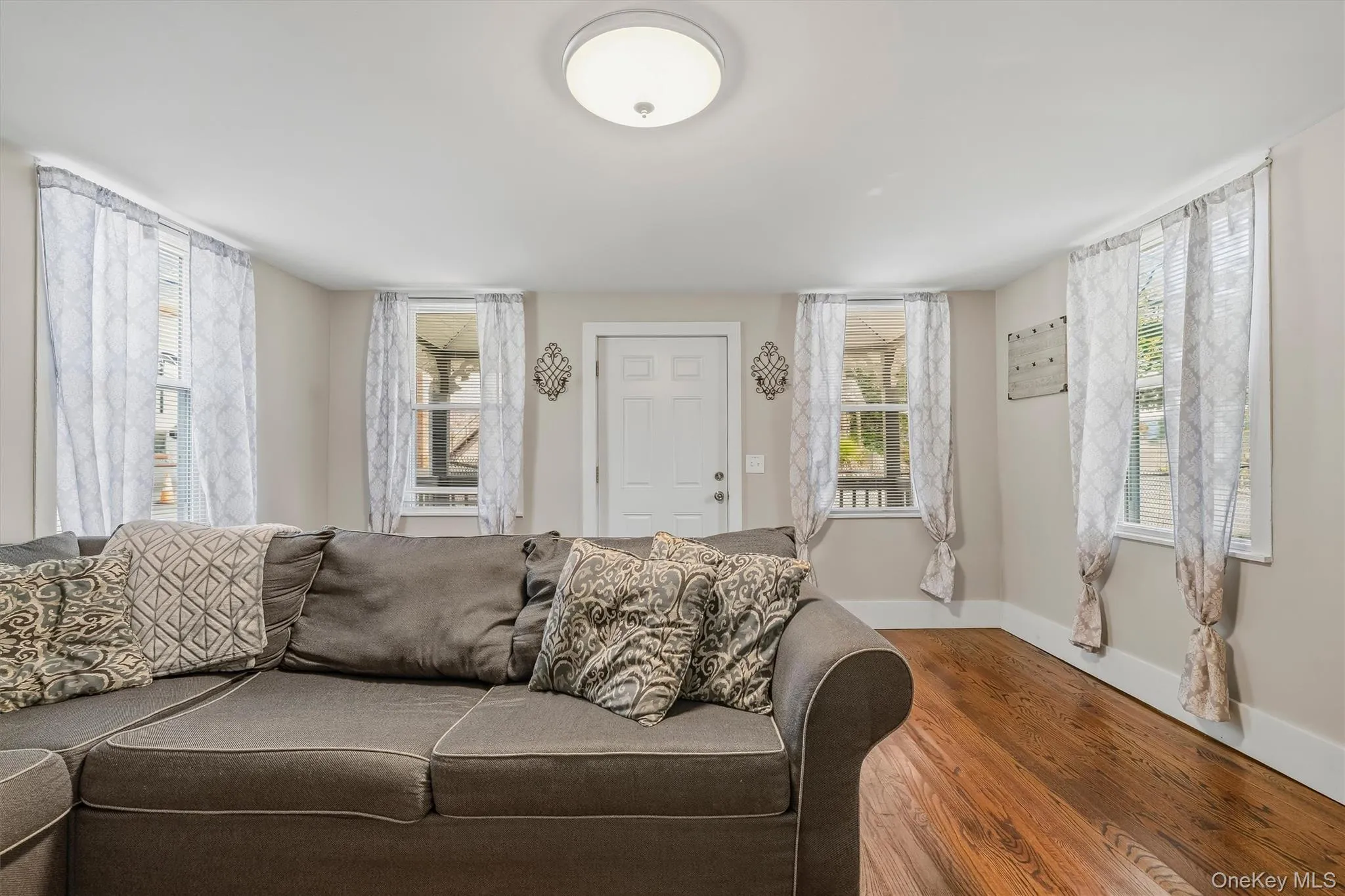 83 Mountain Avenue, Highlands, NY, 2 Bedrooms Bedrooms, 6 Rooms Rooms,1 BathroomBathrooms,Residential Lease,For Rent,Mountain,0,1052902 83 Mountain Avenue, Highlands, NY, 2 Bedrooms Bedrooms, 6 Rooms Rooms,1 BathroomBathrooms,Residential Lease,For Rent,Mountain,0,1052902