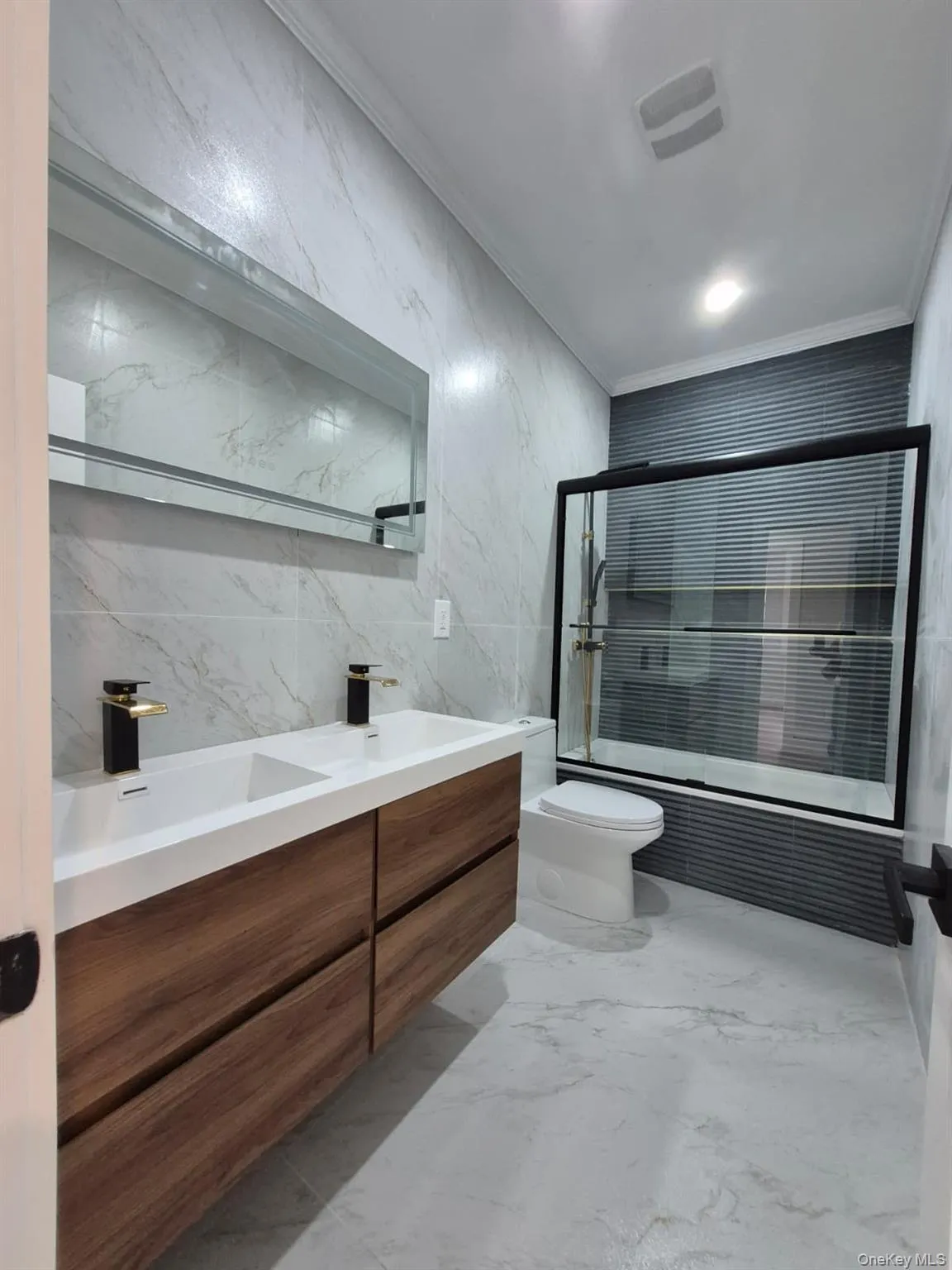 195th street 119-40, New York, NY, 4 Bedrooms Bedrooms, 5 Rooms Rooms,2 BathroomsBathrooms,Residential Lease,For Rent,119-40,0,1052903 195th street 119-40, New York, NY, 4 Bedrooms Bedrooms, 5 Rooms Rooms,2 BathroomsBathrooms,Residential Lease,For Rent,119-40,0,1052903