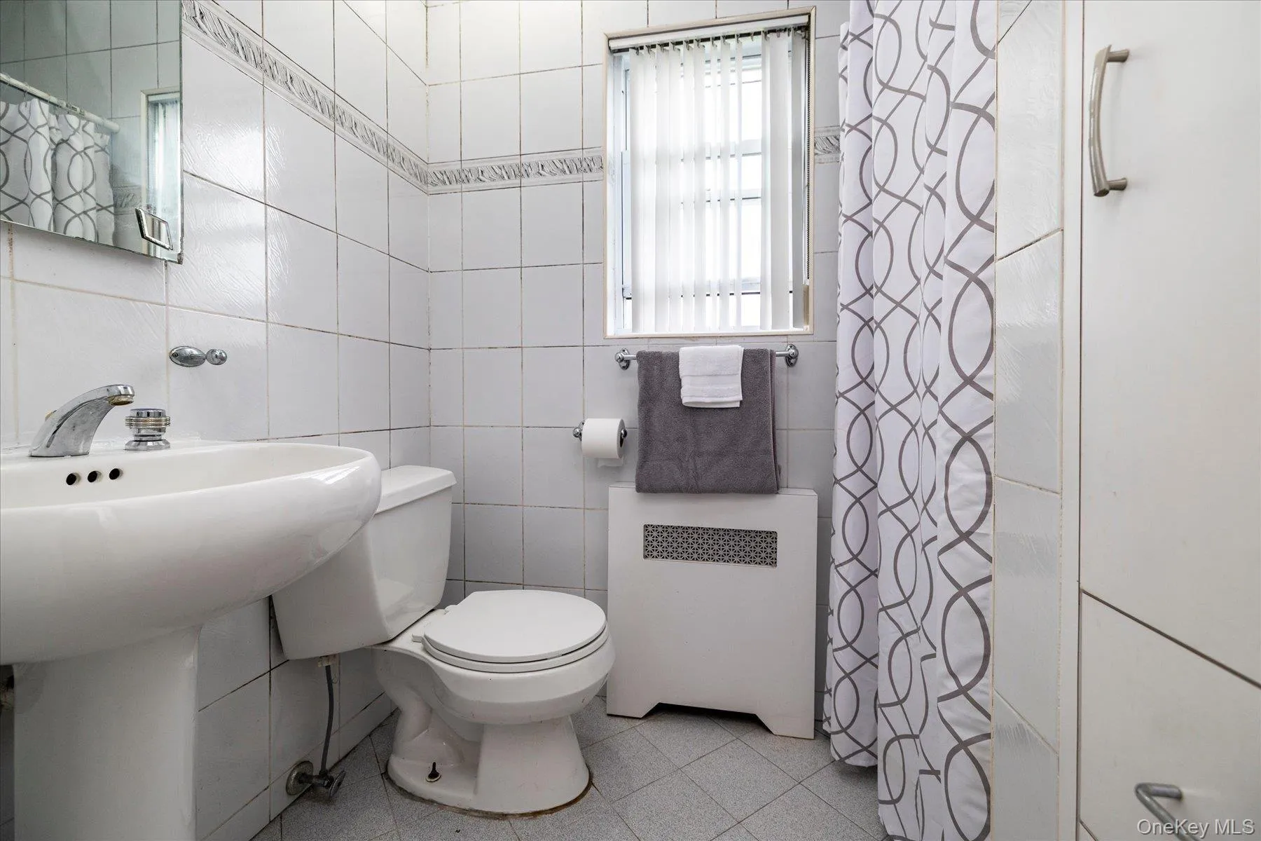 1634 Cynron Lane, Hempstead, NY, 3 Bedrooms Bedrooms, 7 Rooms Rooms,2 BathroomsBathrooms,Residential,For Rent,Cynron,0,1052906 1634 Cynron Lane, Hempstead, NY, 3 Bedrooms Bedrooms, 7 Rooms Rooms,2 BathroomsBathrooms,Residential,For Rent,Cynron,0,1052906