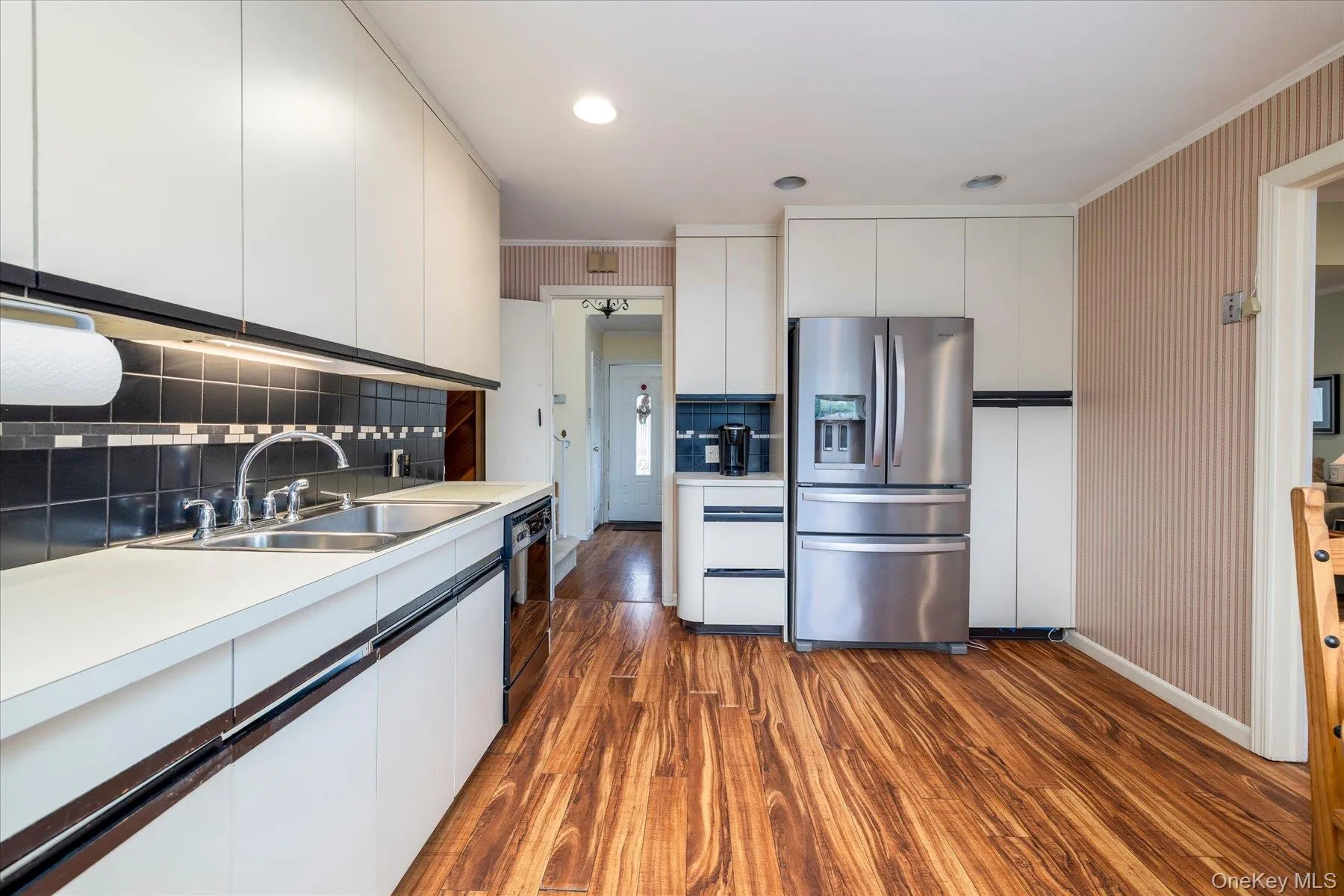 1634 Cynron Lane, Hempstead, NY, 3 Bedrooms Bedrooms, 7 Rooms Rooms,2 BathroomsBathrooms,Residential,For Rent,Cynron,0,1052906 1634 Cynron Lane, Hempstead, NY, 3 Bedrooms Bedrooms, 7 Rooms Rooms,2 BathroomsBathrooms,Residential,For Rent,Cynron,0,1052906