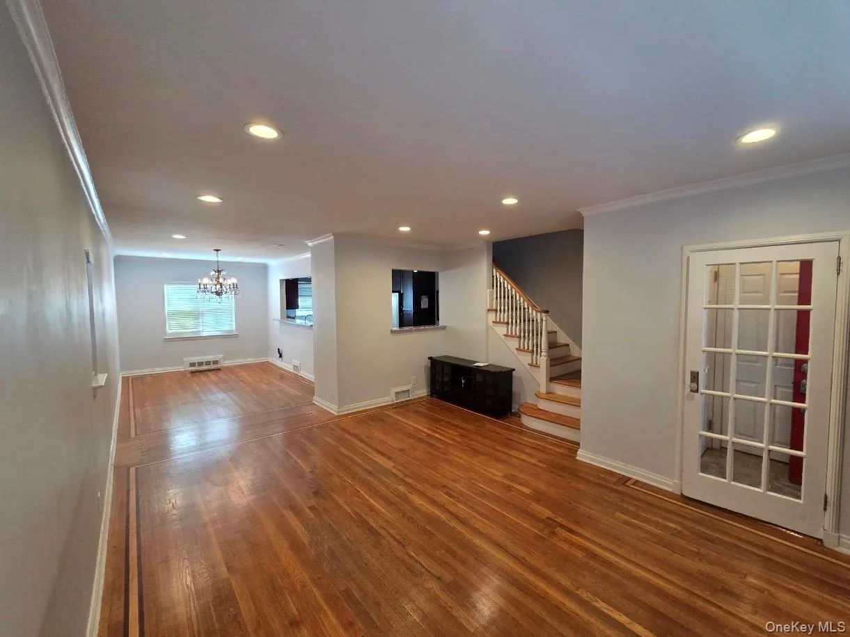 10548 65th Road, New York, NY, 3 Bedrooms Bedrooms, 6 Rooms Rooms,2 BathroomsBathrooms,Residential Lease,For Rent,65th,0,1052915 10548 65th Road, New York, NY, 3 Bedrooms Bedrooms, 6 Rooms Rooms,2 BathroomsBathrooms,Residential Lease,For Rent,65th,0,1052915