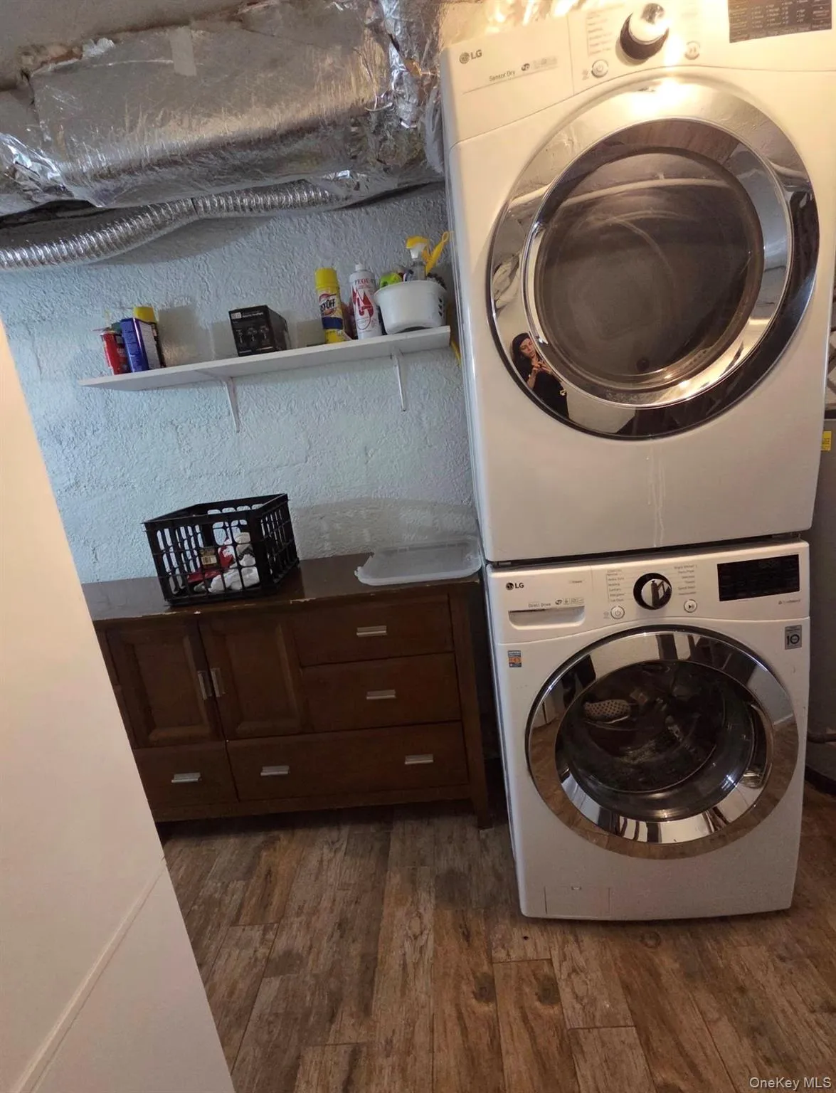 10548 65th Road, New York, NY, 3 Bedrooms Bedrooms, 6 Rooms Rooms,2 BathroomsBathrooms,Residential Lease,For Rent,65th,0,1052915 10548 65th Road, New York, NY, 3 Bedrooms Bedrooms, 6 Rooms Rooms,2 BathroomsBathrooms,Residential Lease,For Rent,65th,0,1052915