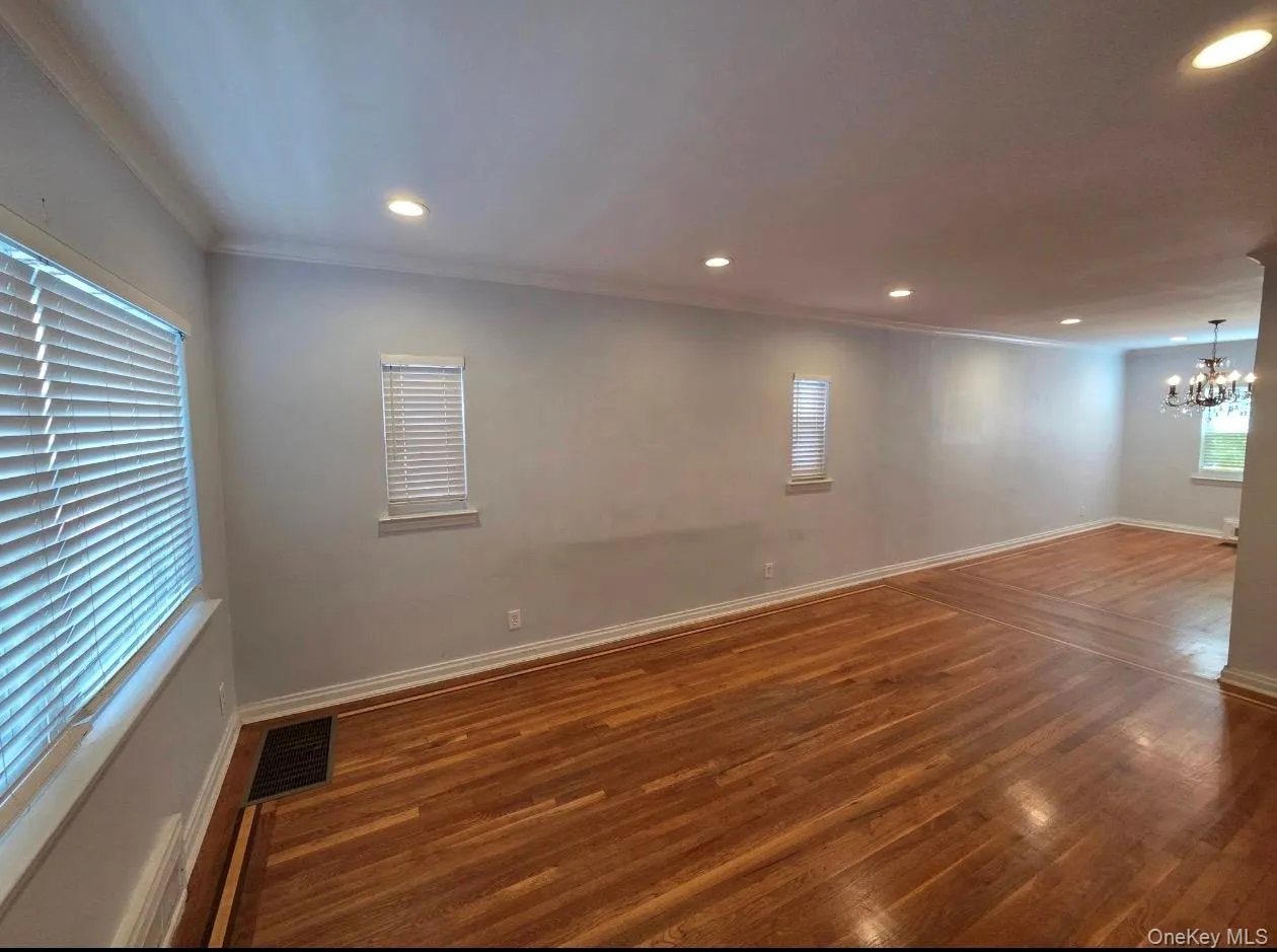 10548 65th Road, New York, NY, 3 Bedrooms Bedrooms, 6 Rooms Rooms,2 BathroomsBathrooms,Residential Lease,For Rent,65th,0,1052915 10548 65th Road, New York, NY, 3 Bedrooms Bedrooms, 6 Rooms Rooms,2 BathroomsBathrooms,Residential Lease,For Rent,65th,0,1052915