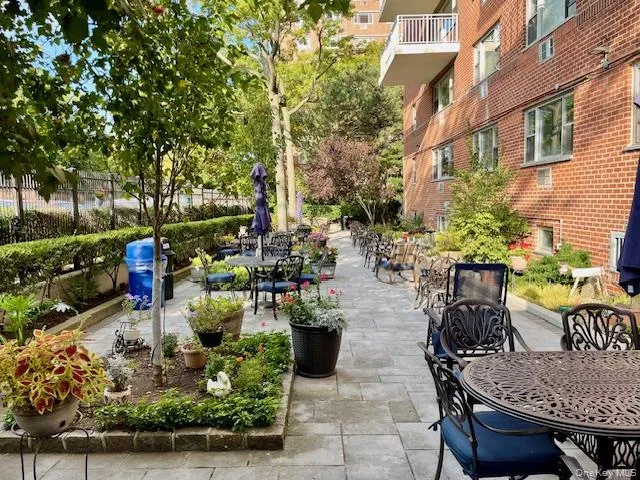52-30 39 Drive, New York, NY, 1 Bedroom Bedrooms, 3 Rooms Rooms,1 BathroomBathrooms,Residential,For Rent,39,0,1052916 52-30 39 Drive, New York, NY, 1 Bedroom Bedrooms, 3 Rooms Rooms,1 BathroomBathrooms,Residential,For Rent,39,0,1052916