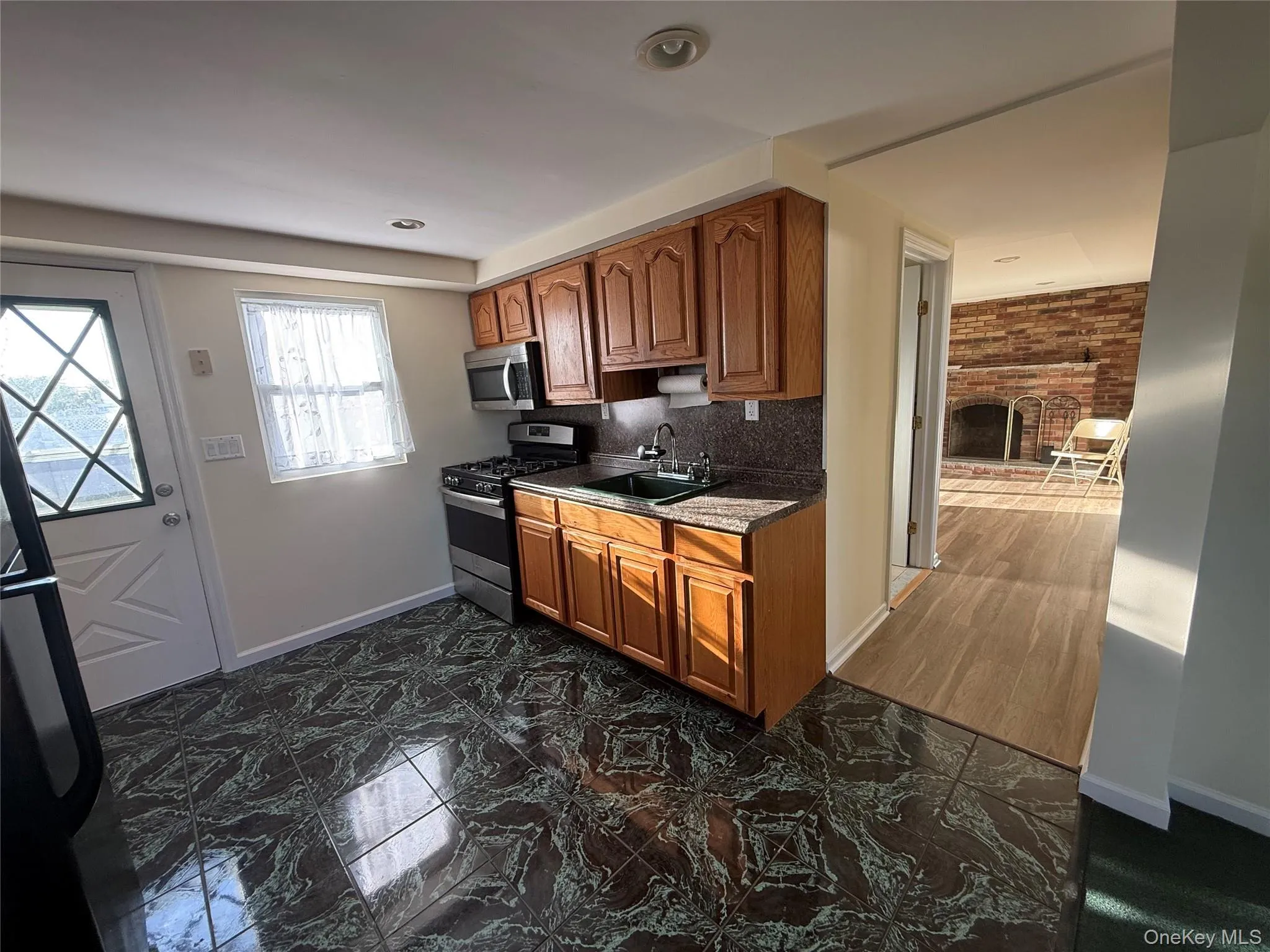 84 Surf Road, Babylon, NY, 1 Bedroom Bedrooms, 3 Rooms Rooms,1 BathroomBathrooms,Residential Lease,For Rent,Surf,0,1052917 84 Surf Road, Babylon, NY, 1 Bedroom Bedrooms, 3 Rooms Rooms,1 BathroomBathrooms,Residential Lease,For Rent,Surf,0,1052917