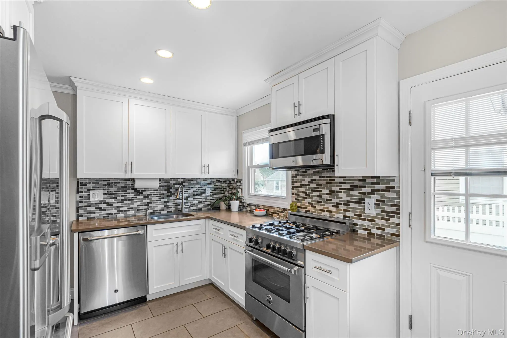 159 Raff Avenue, North Hempstead, NY, 4 Bedrooms Bedrooms, 7 Rooms Rooms,1 BathroomBathrooms,Residential,For Rent,Raff,0,1052920 159 Raff Avenue, North Hempstead, NY, 4 Bedrooms Bedrooms, 7 Rooms Rooms,1 BathroomBathrooms,Residential,For Rent,Raff,0,1052920