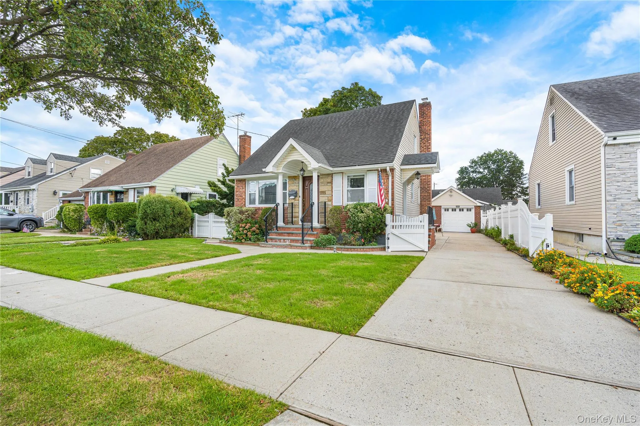 159 Raff Avenue, North Hempstead, NY, 4 Bedrooms Bedrooms, 7 Rooms Rooms,1 BathroomBathrooms,Residential,For Rent,Raff,0,1052920 159 Raff Avenue, North Hempstead, NY, 4 Bedrooms Bedrooms, 7 Rooms Rooms,1 BathroomBathrooms,Residential,For Rent,Raff,0,1052920