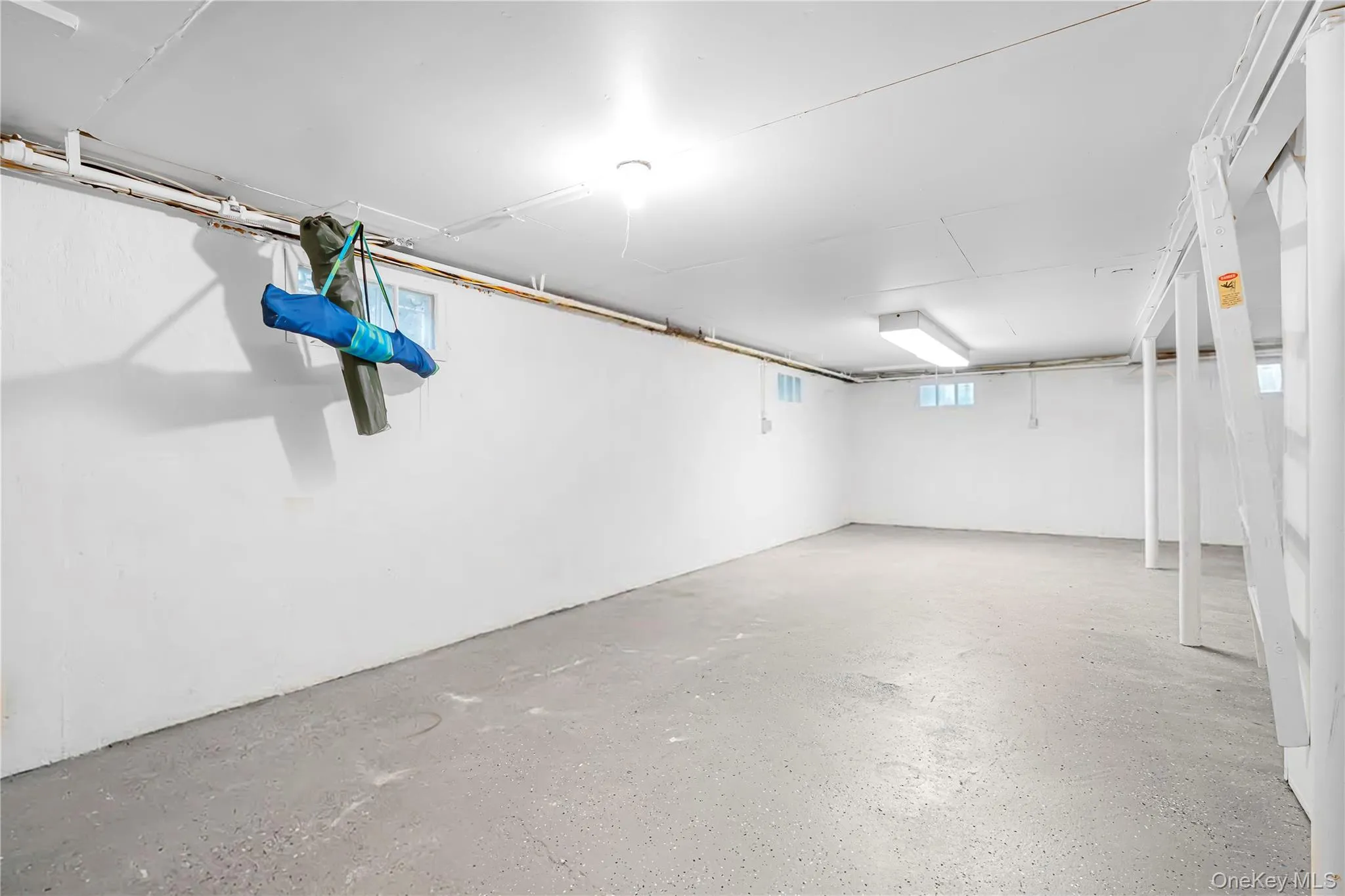 Unfinshed Basement Unfinshed Basement