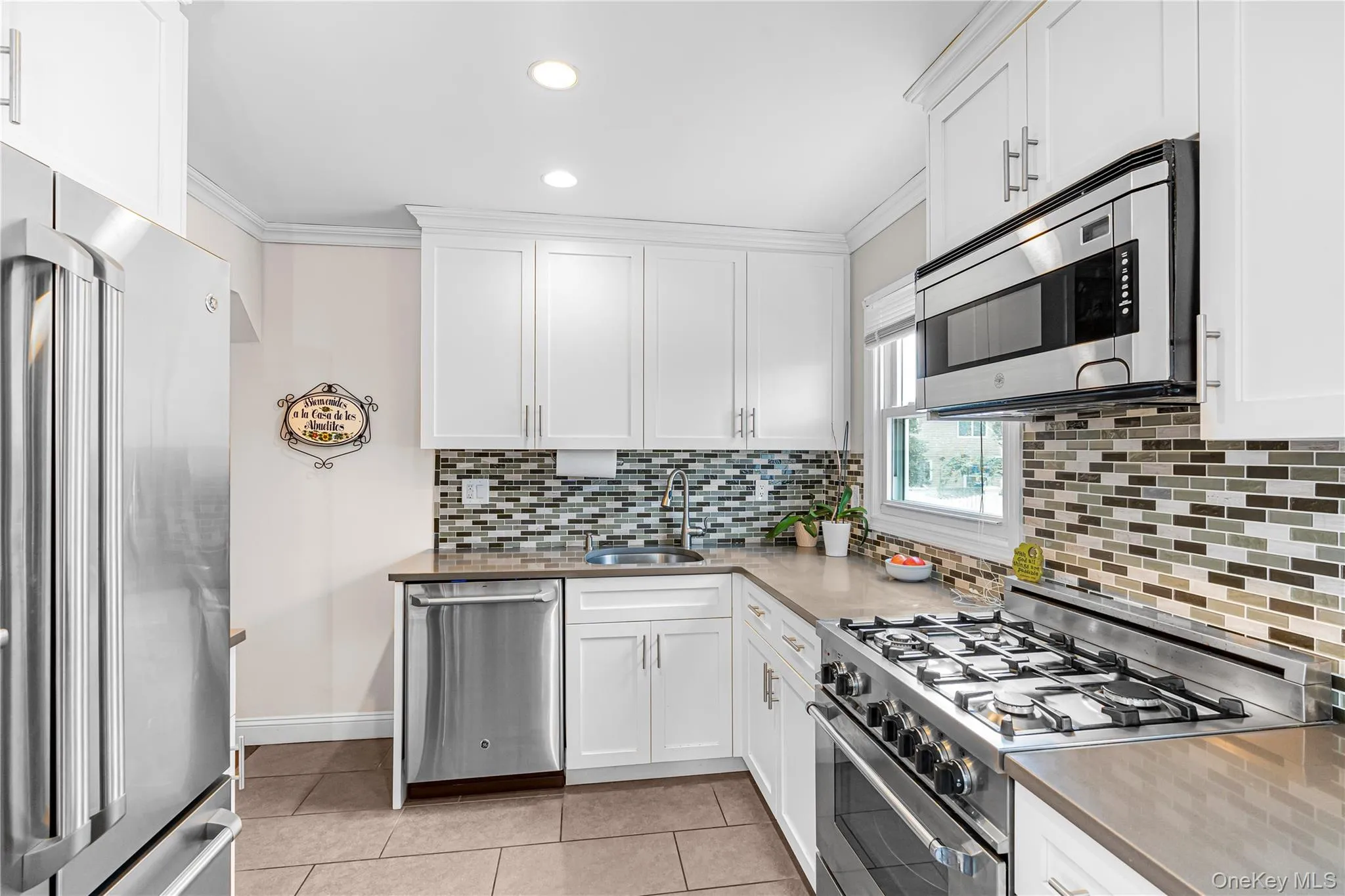 159 Raff Avenue, North Hempstead, NY, 4 Bedrooms Bedrooms, 7 Rooms Rooms,1 BathroomBathrooms,Residential,For Rent,Raff,0,1052920 159 Raff Avenue, North Hempstead, NY, 4 Bedrooms Bedrooms, 7 Rooms Rooms,1 BathroomBathrooms,Residential,For Rent,Raff,0,1052920