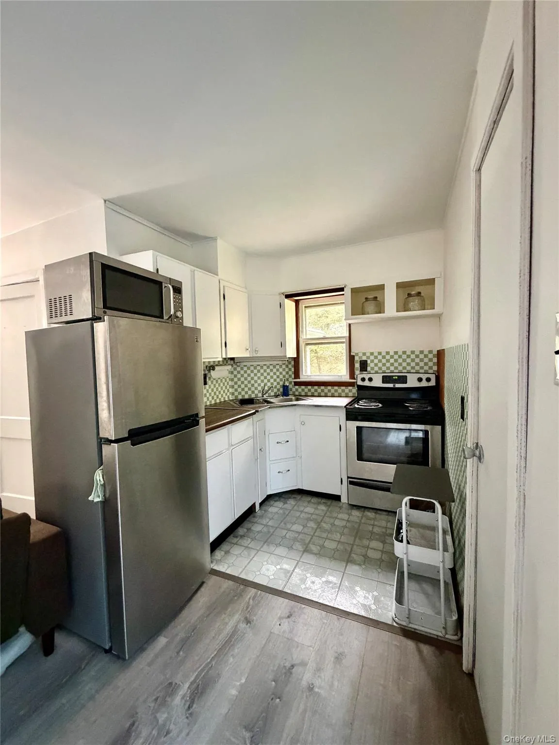 21 Van Dam, Hyde Park, NY, 1 Bedroom Bedrooms, 2 Room Rooms,1 BathroomBathrooms,Residential Lease,For Rent,Van Dam,0,1052927 21 Van Dam, Hyde Park, NY, 1 Bedroom Bedrooms, 2 Room Rooms,1 BathroomBathrooms,Residential Lease,For Rent,Van Dam,0,1052927