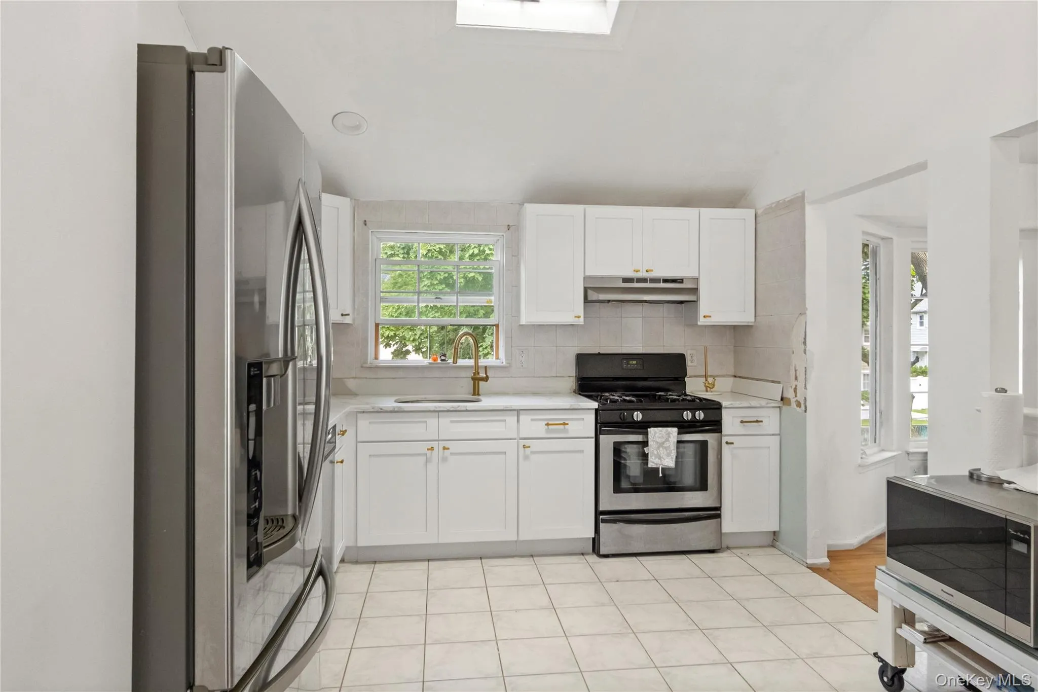 1056 Arthur Street, Hempstead, NY, 6 Bedrooms Bedrooms, 12 Rooms Rooms,3 BathroomsBathrooms,Residential,For Rent,Arthur,0,1052934 1056 Arthur Street, Hempstead, NY, 6 Bedrooms Bedrooms, 12 Rooms Rooms,3 BathroomsBathrooms,Residential,For Rent,Arthur,0,1052934